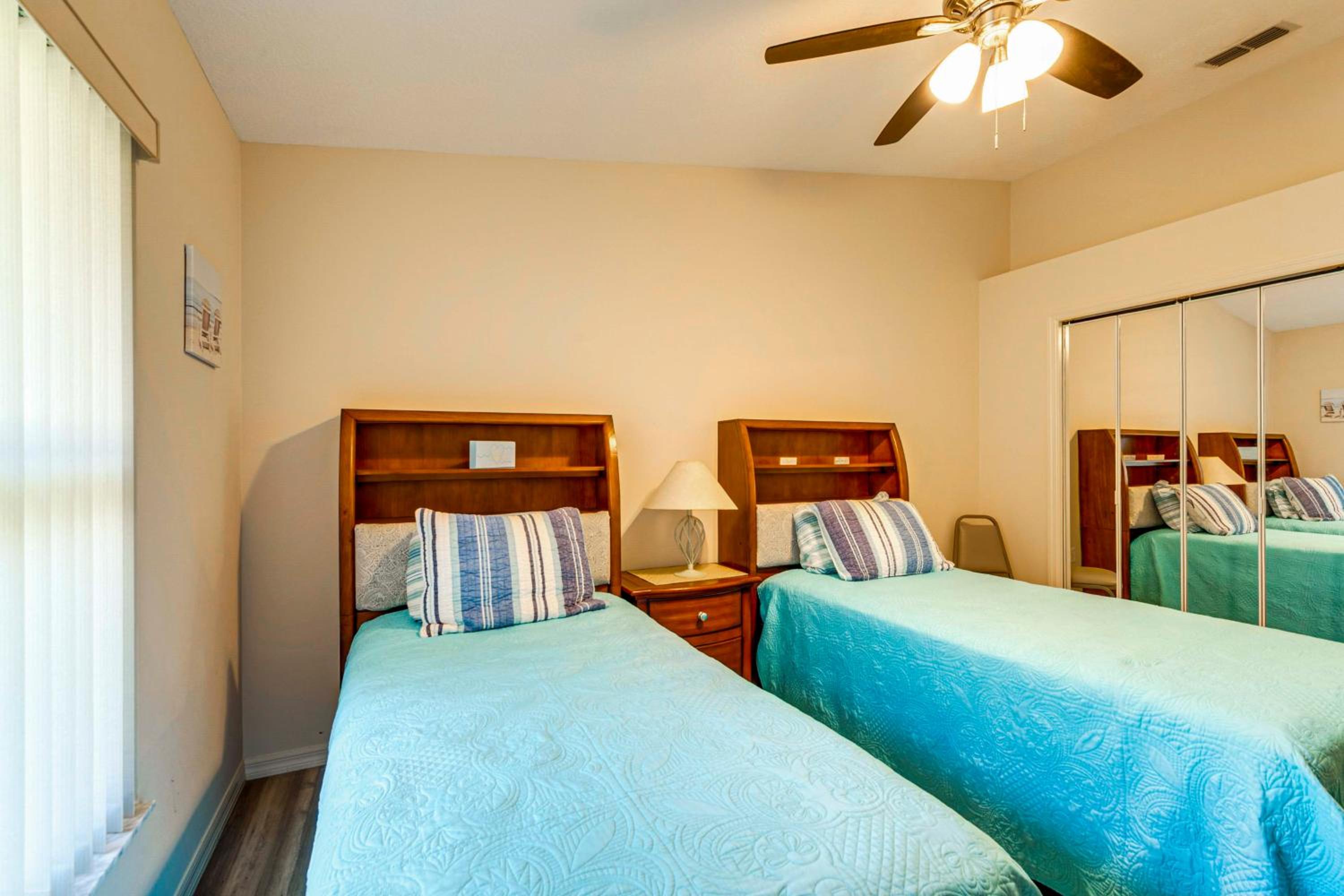 Spacious Hernando Home Community Pool and Lake!