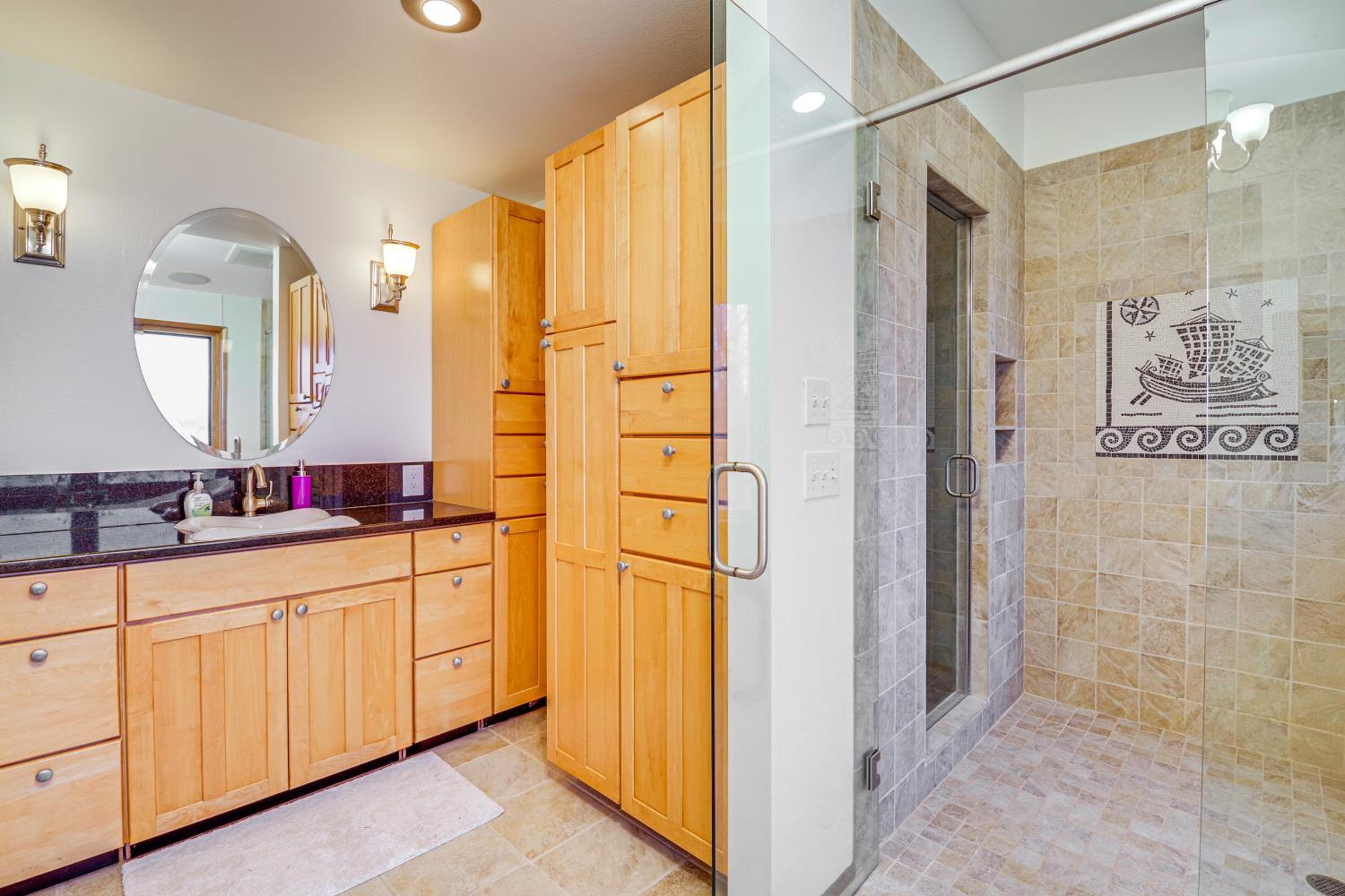 Uninterrupted Water Views! Whidbey Island Getaway