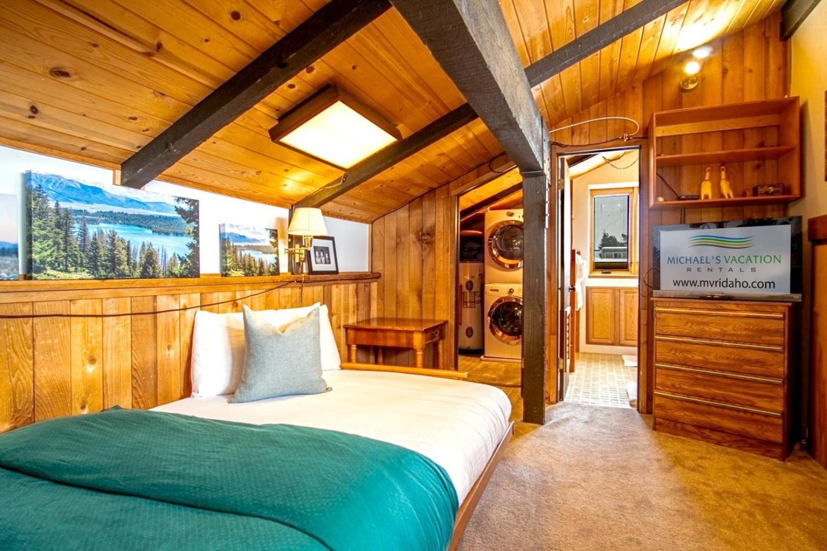 SV164 - Walk to Lifts & Town - Hot Tub & Pool