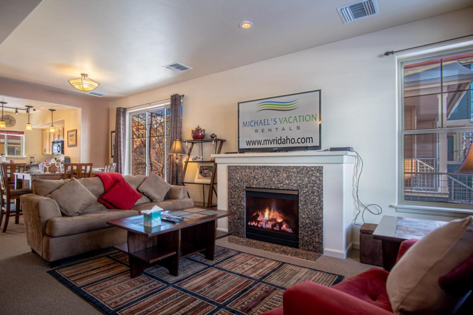 2BD Sweetwater Condo - Community Park, Pool + Hot Tub