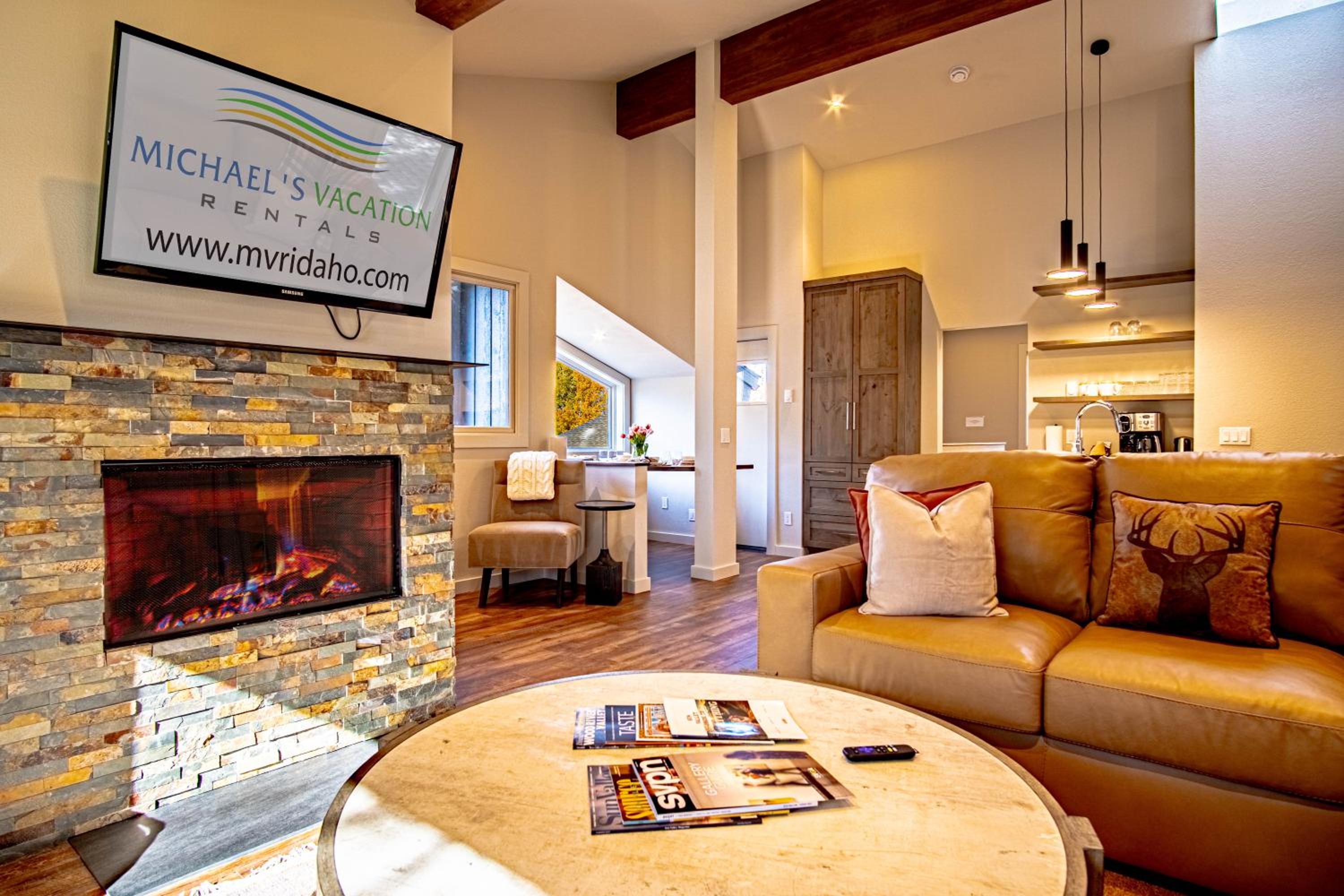 Stonehenge Condo - Nr Ski Lifts & Downtown!