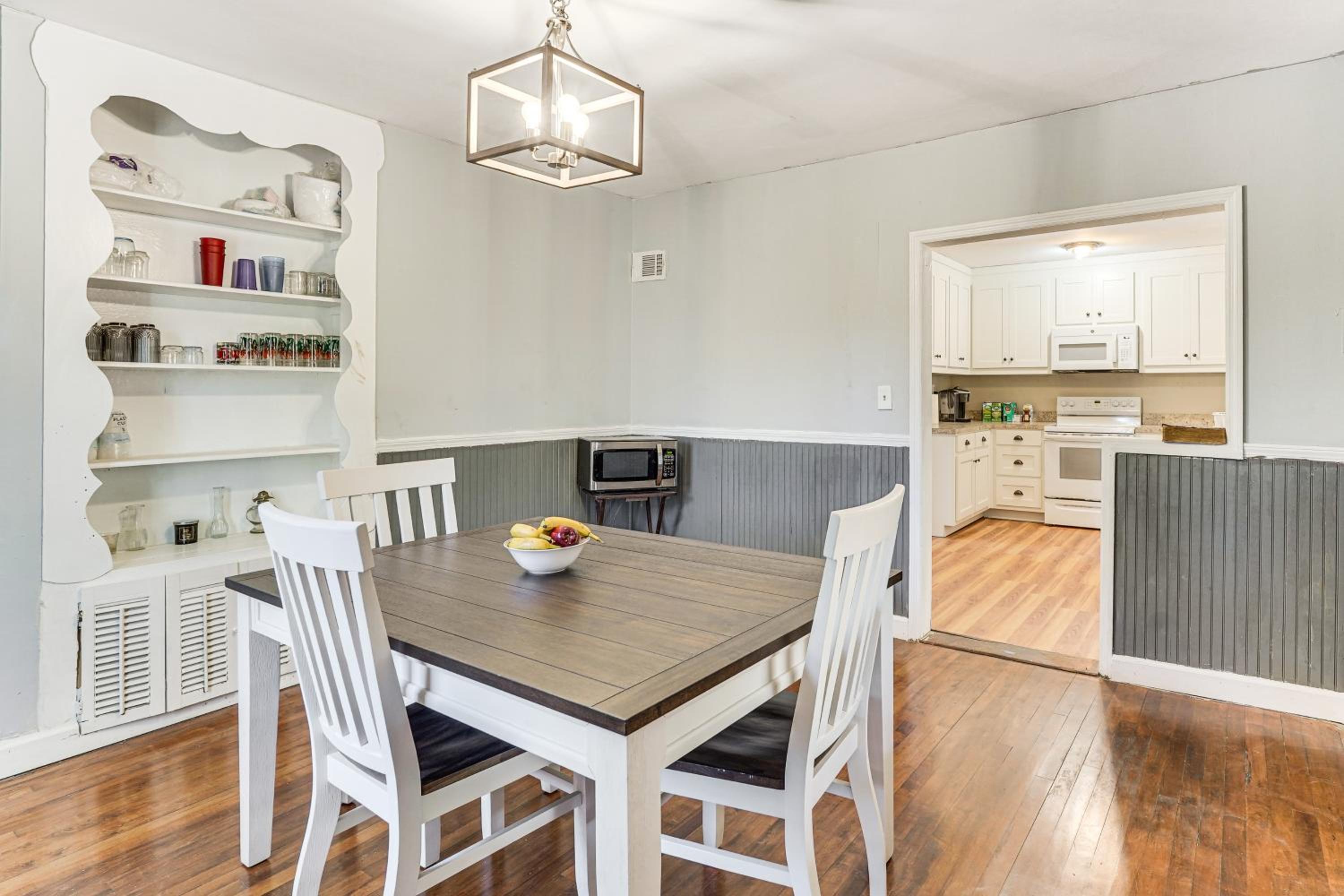 Walk to AH Stephens State Park! Pet-Friendly Home