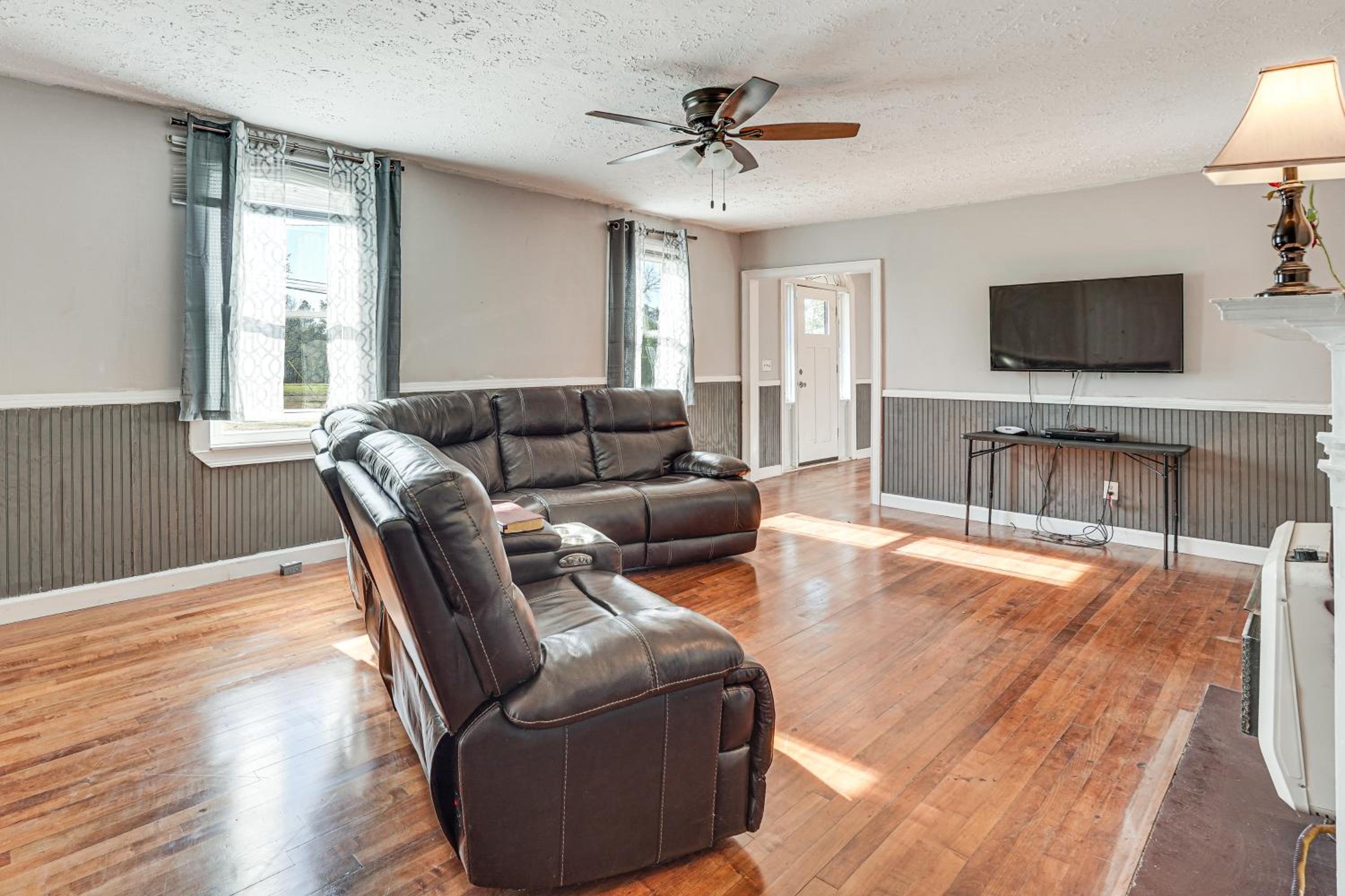 Walk to AH Stephens State Park! Pet-Friendly Home