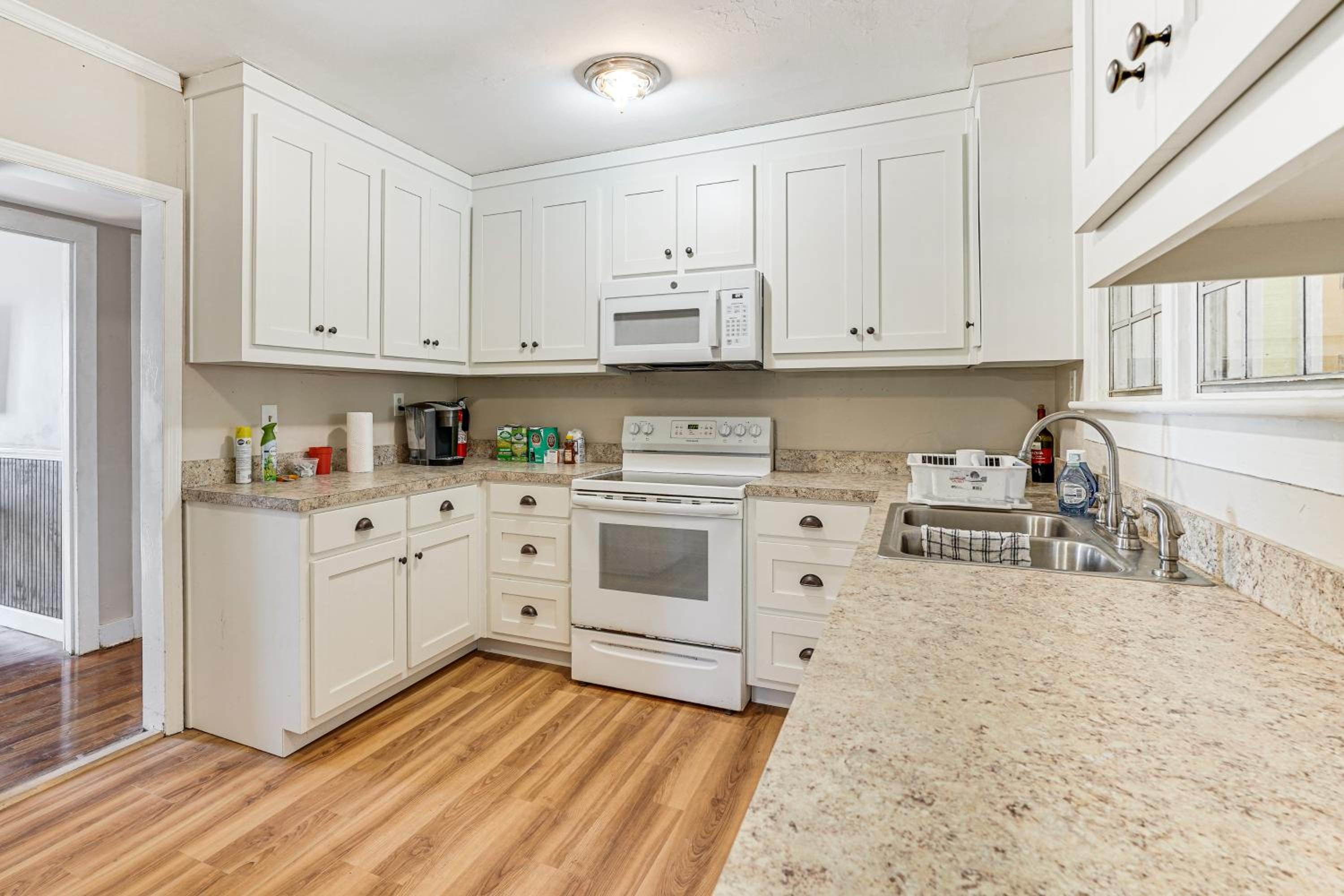 Walk to AH Stephens State Park! Pet-Friendly Home
