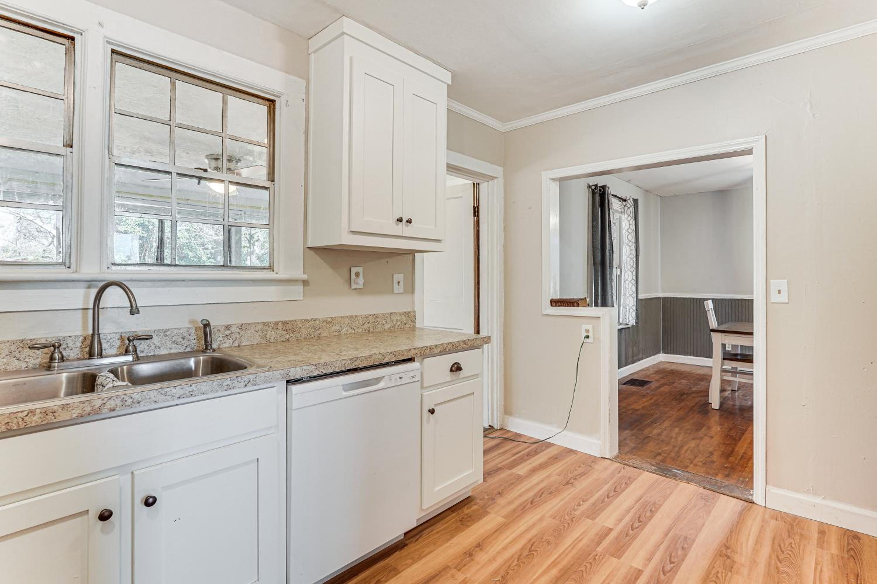 Walk to AH Stephens State Park! Pet-Friendly Home