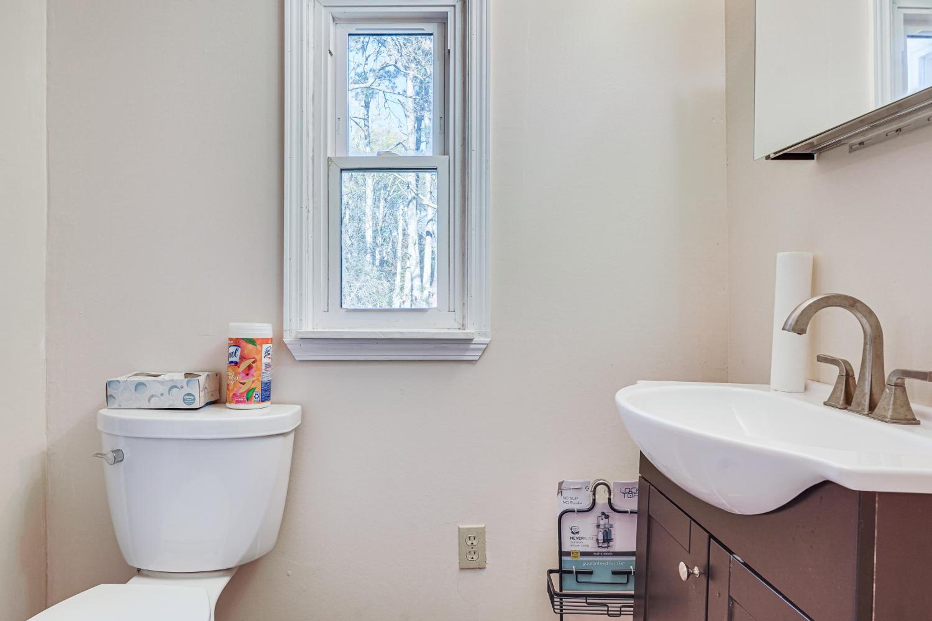 Walk to AH Stephens State Park! Pet-Friendly Home