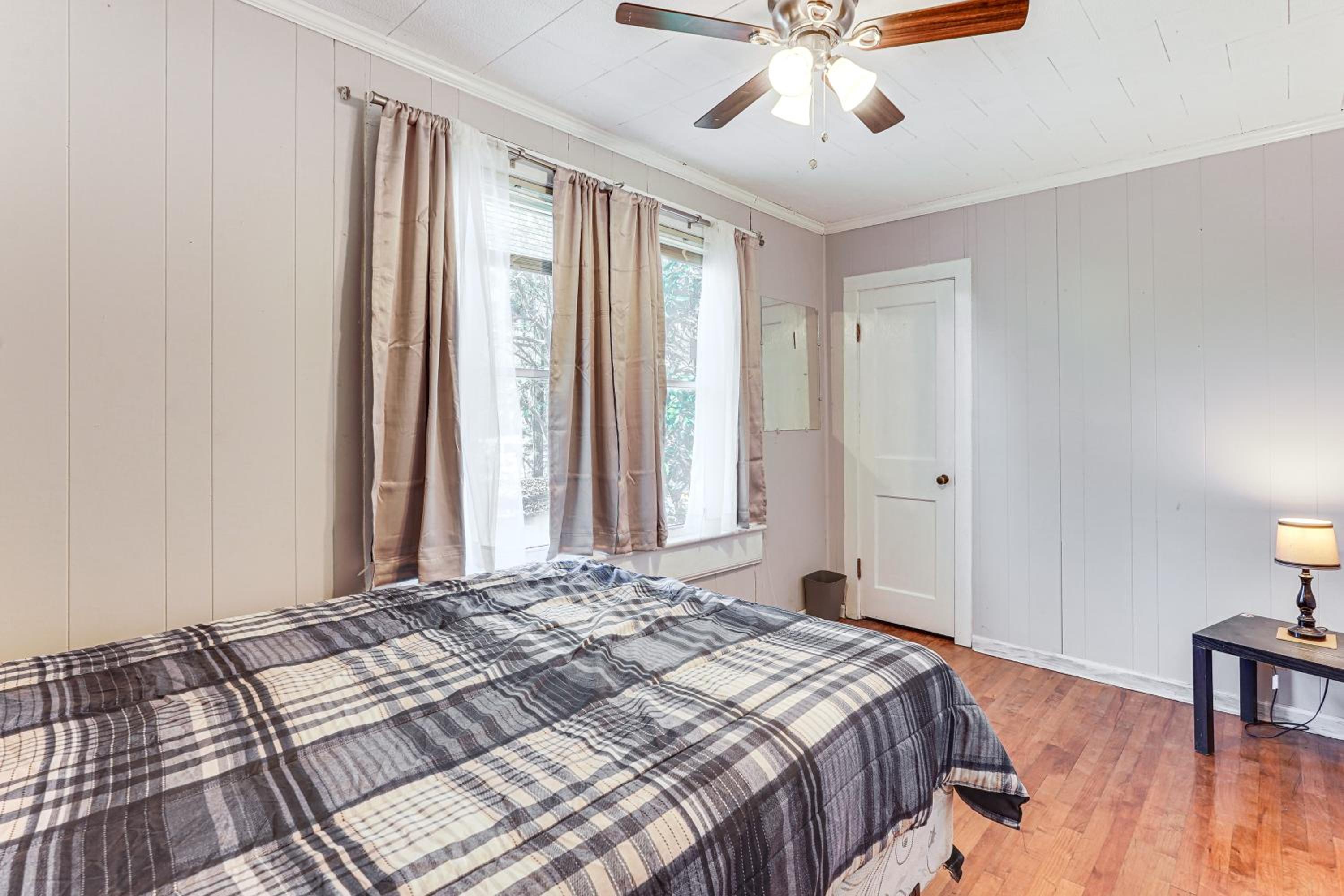 Walk to AH Stephens State Park! Pet-Friendly Home