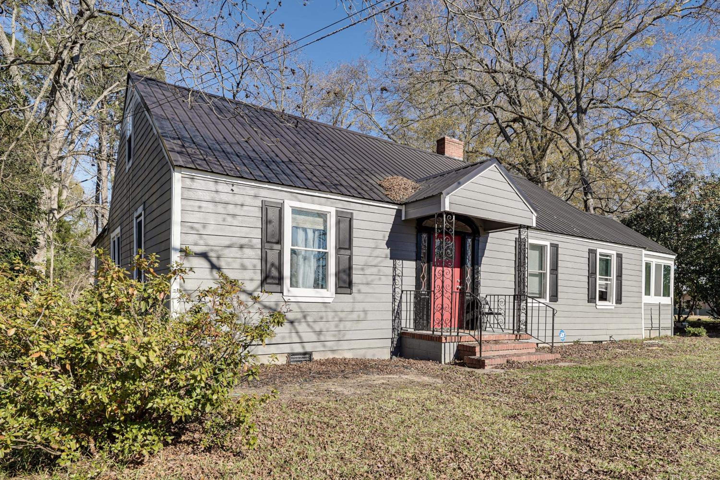 Walk to AH Stephens State Park! Pet-Friendly Home