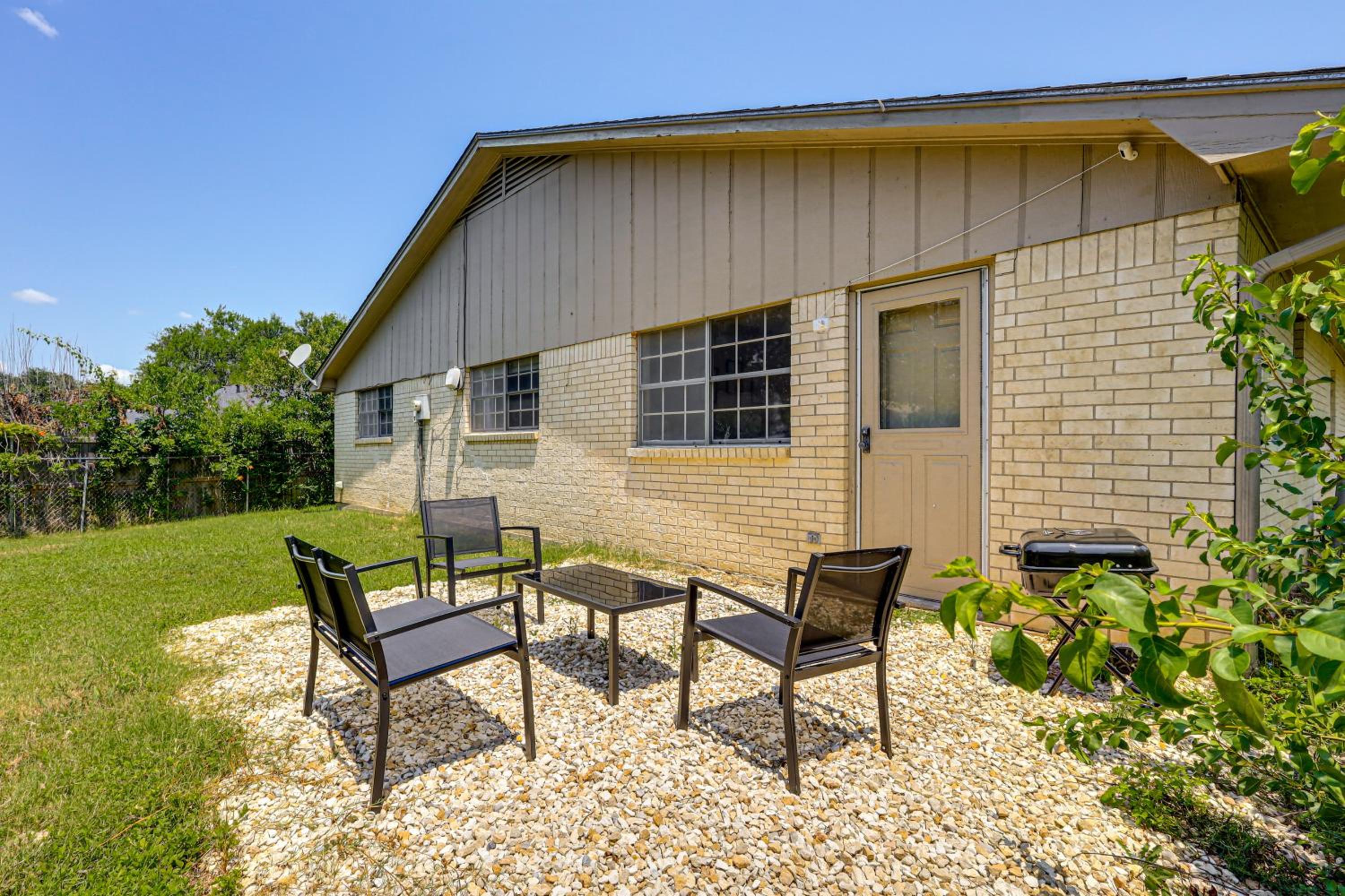 3 Mi to Dtwn Temple Group-Ready Home with Yard