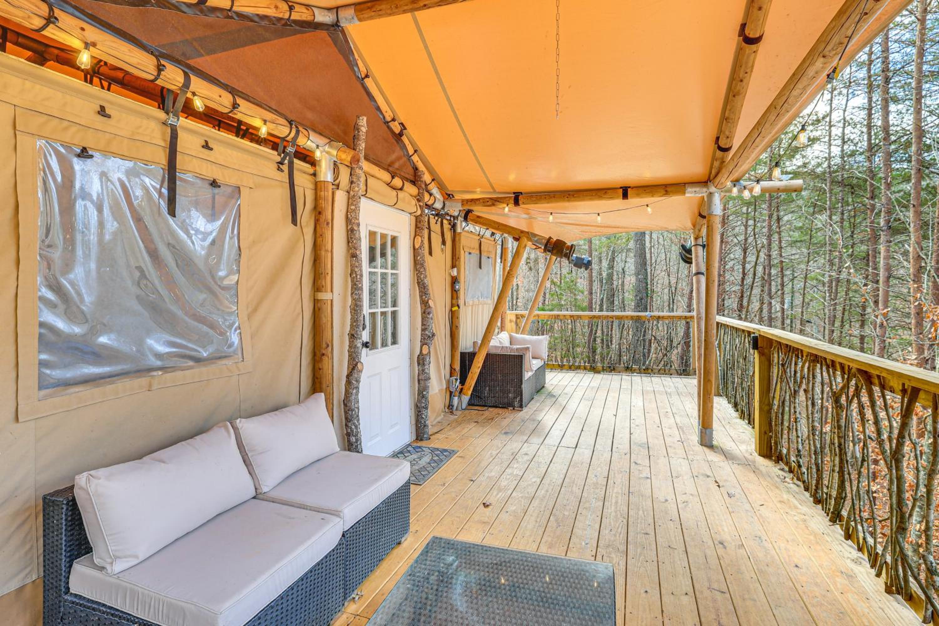 16 Mi to Lookout Mtn Glamping Tent with Hot Tub