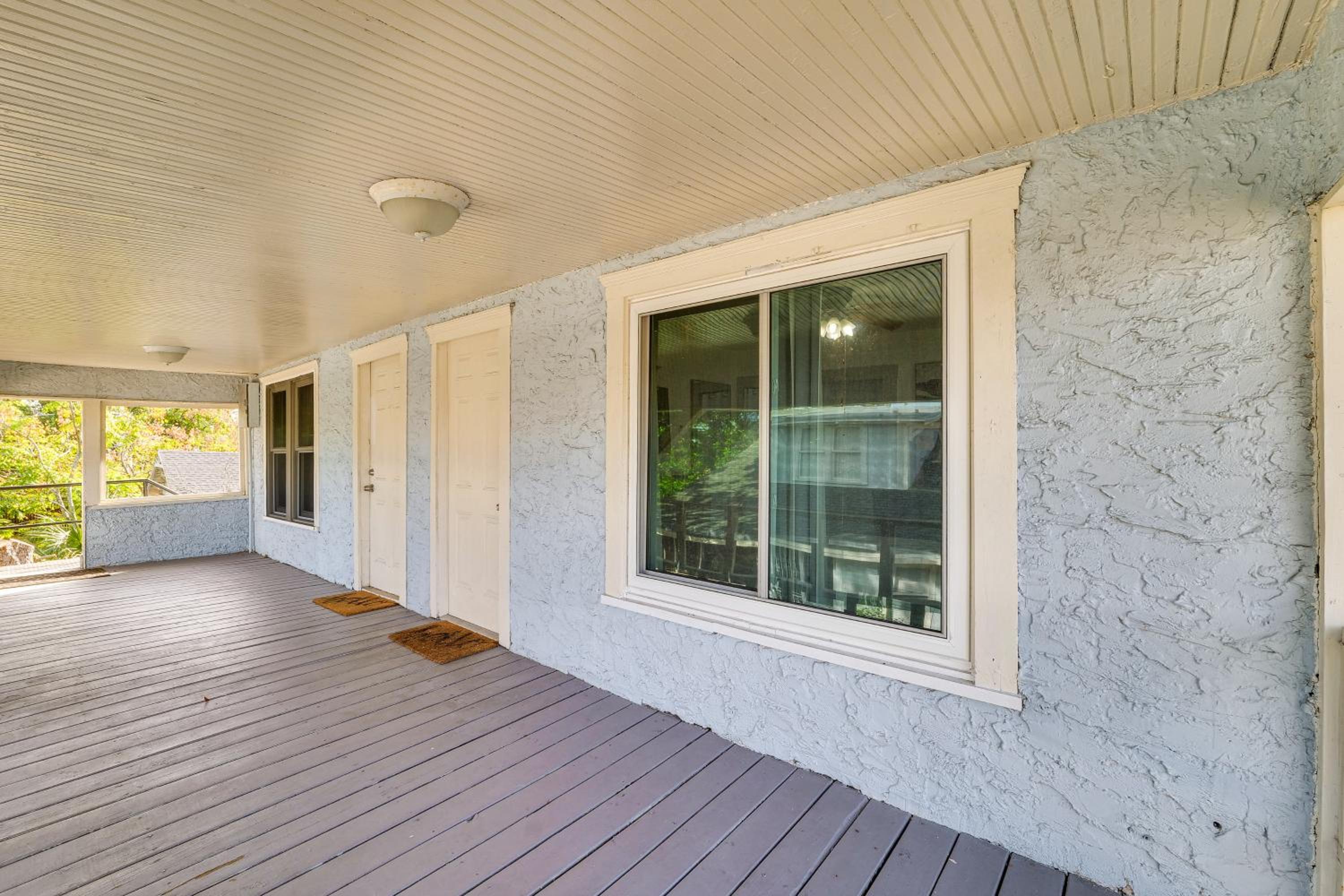 Walk to Winter Haven Hospital Convenient Apt