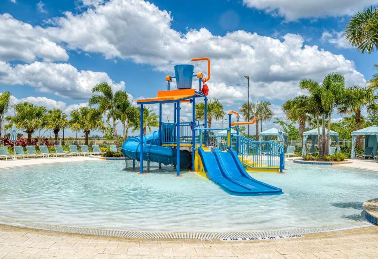 Upstay Solara Resort Villa Pool Cinema & Games
