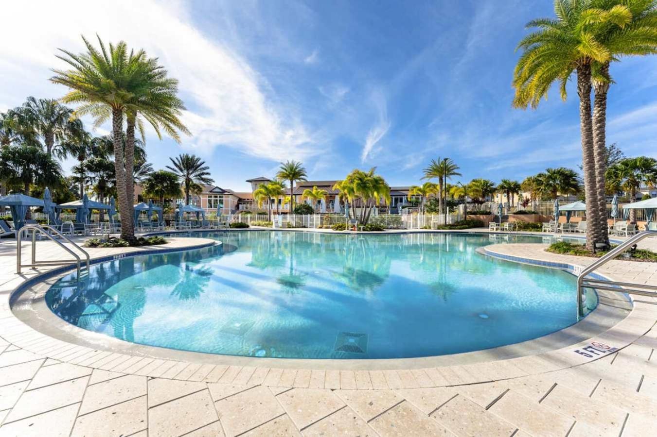 Upstay Solara Resort Villa Pool Cinema & Games