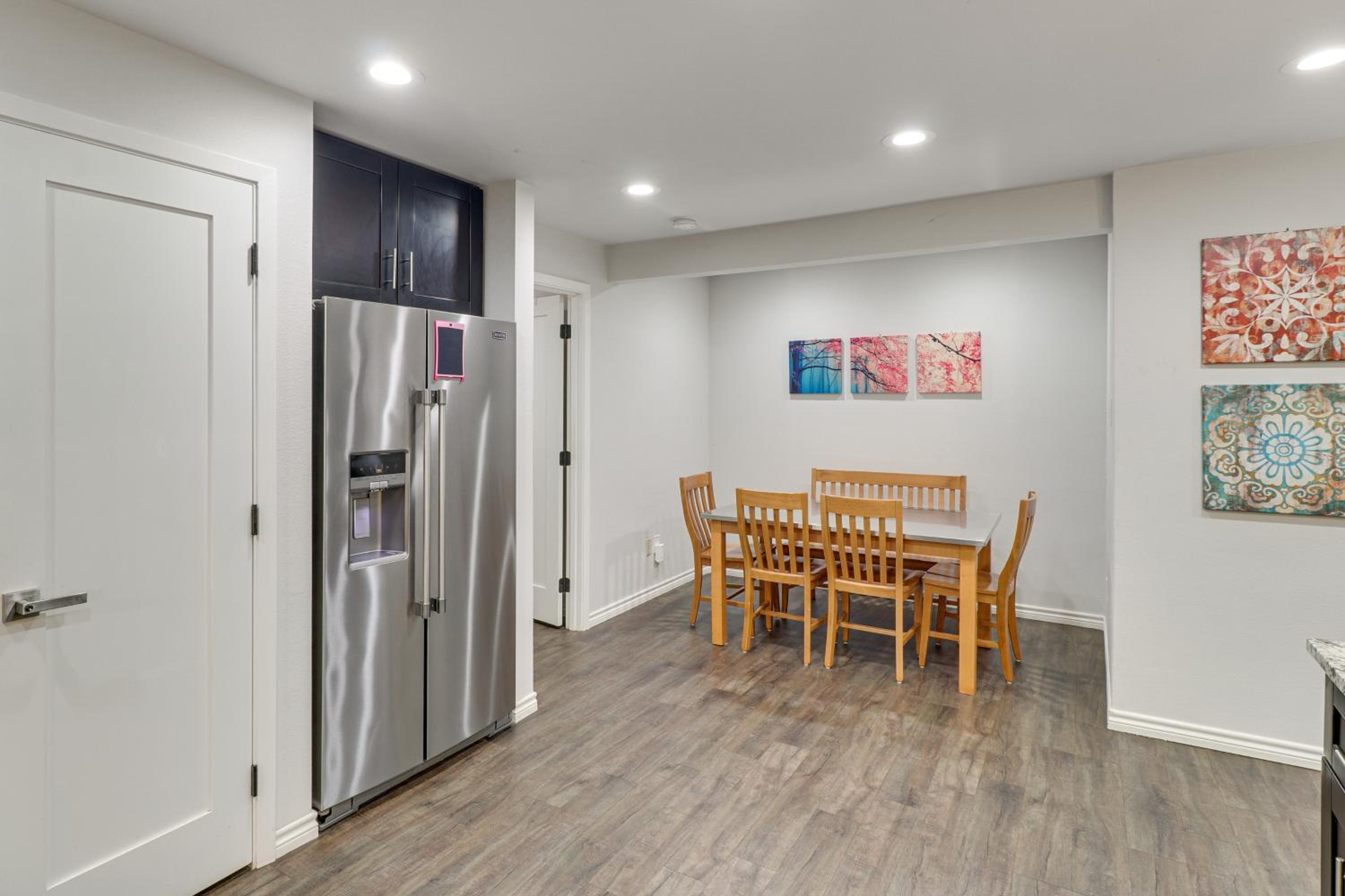 3 Mi to Dtwn Austin! Sleek Apt with Private Patio
