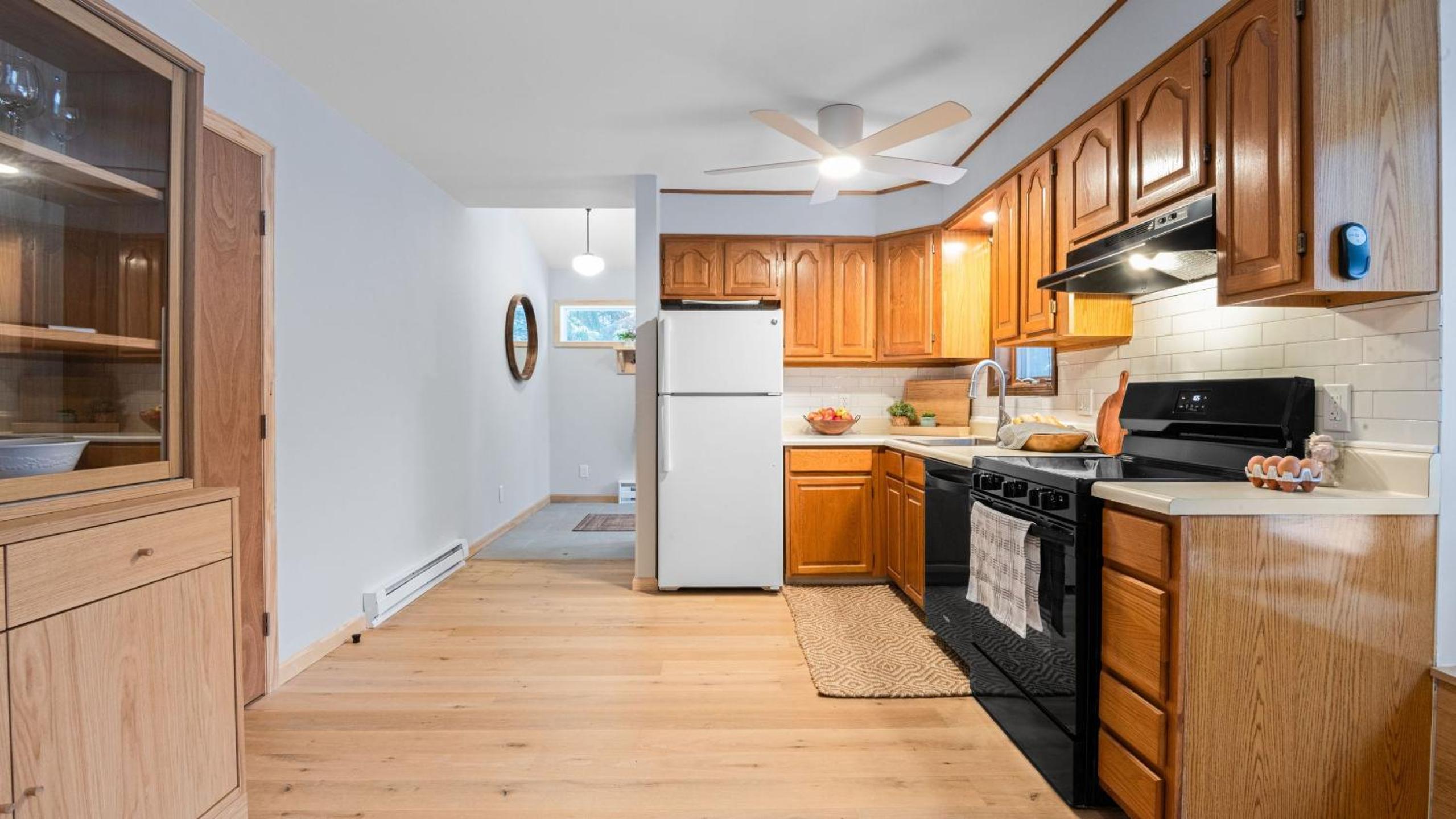 Catskills Mountain Home Near Windham w Fireplace Open Living Deer Run Lodge by AvantStay