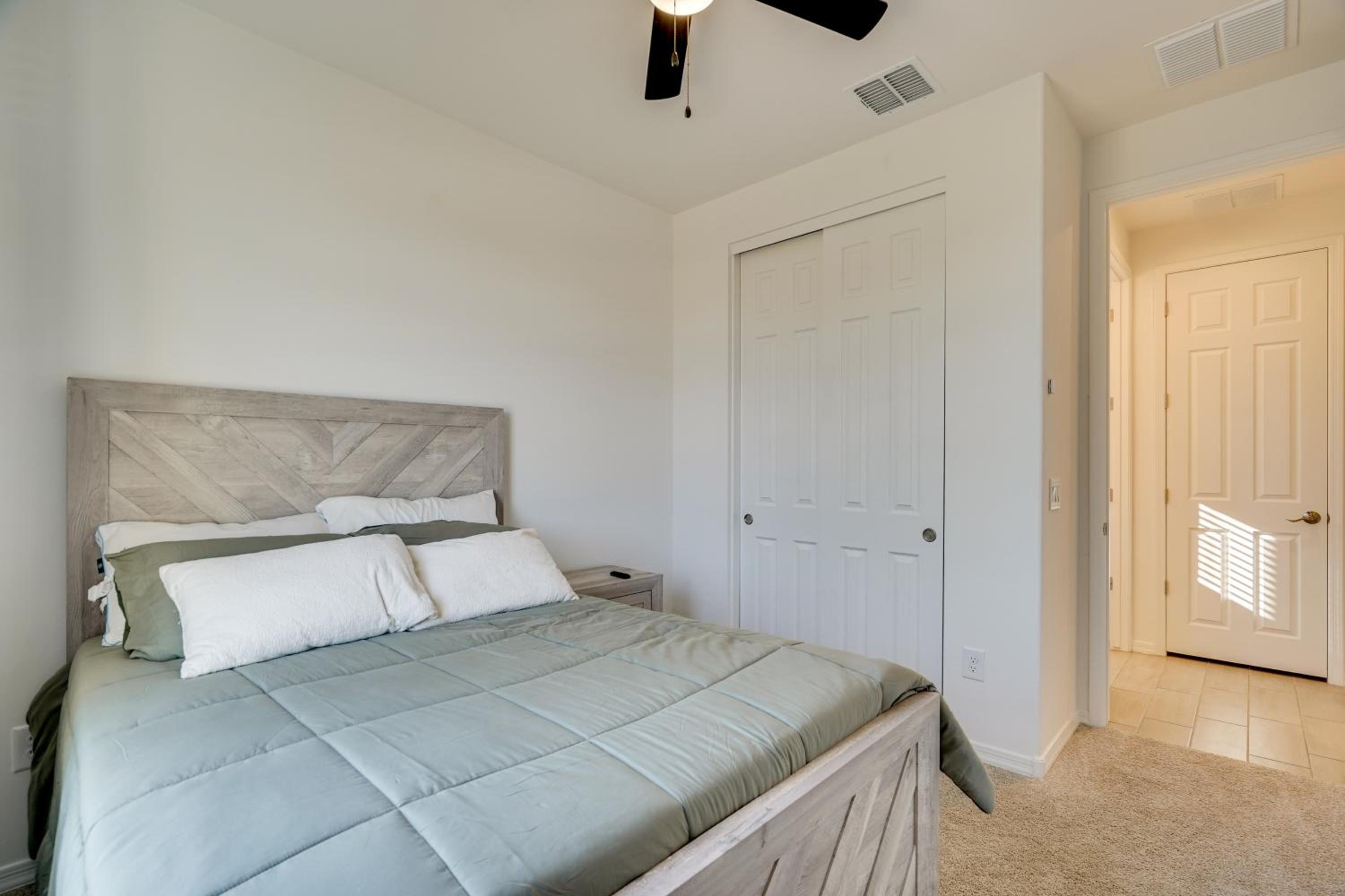 3 Mi to Casino Del Sol! Home with Dog-Friendly Yard
