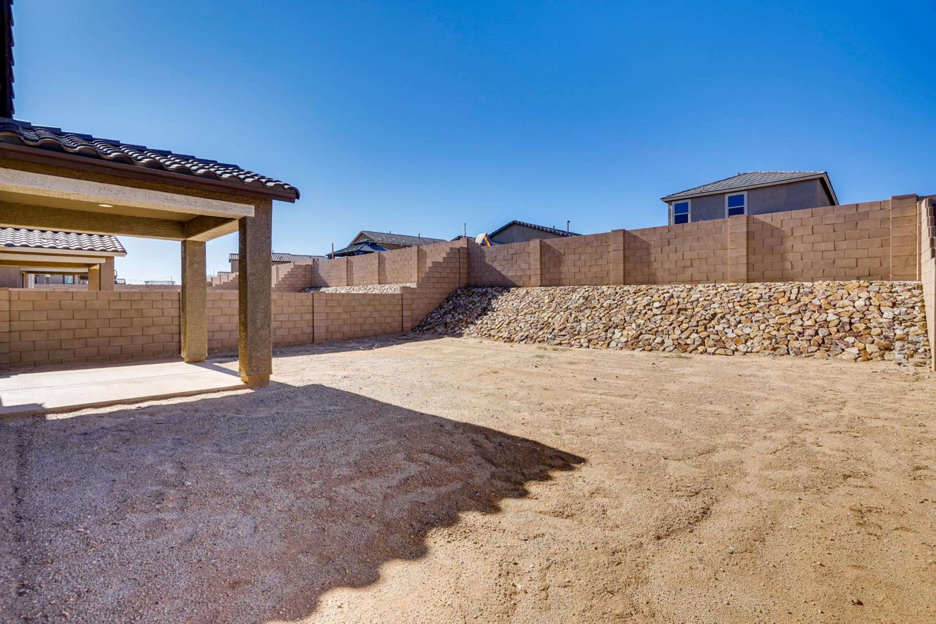3 Mi to Casino Del Sol! Home with Dog-Friendly Yard