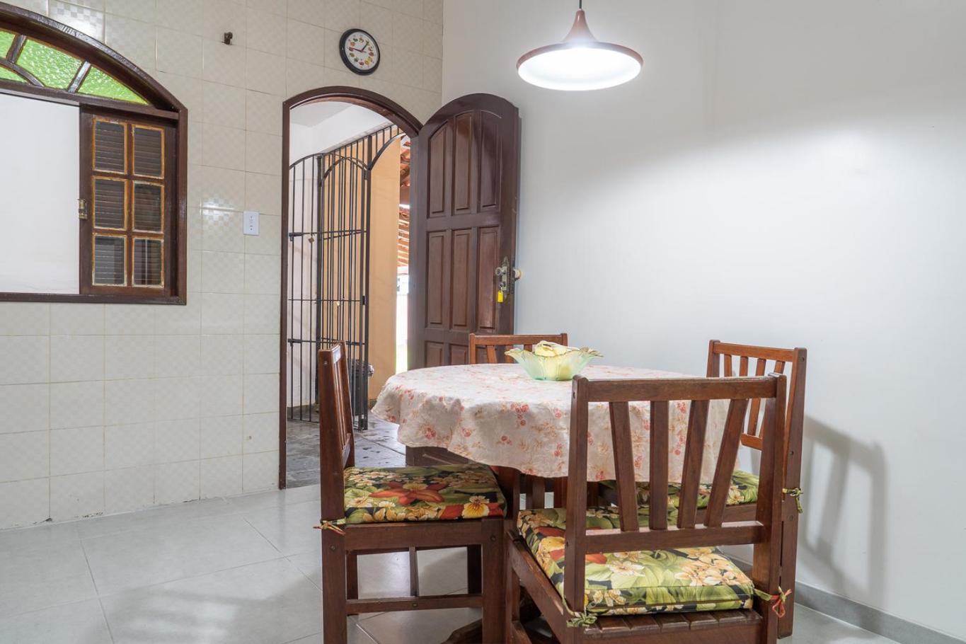 Casa Pet Friendly c Churrasqueira a 120m da Praia