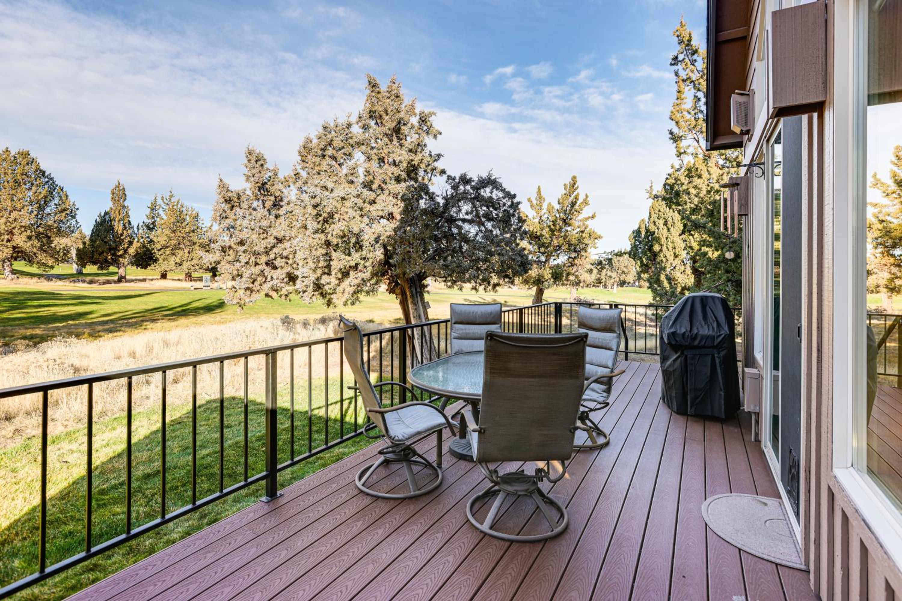 Game Room and 5 Pools Chalet at Eagle Crest Resort