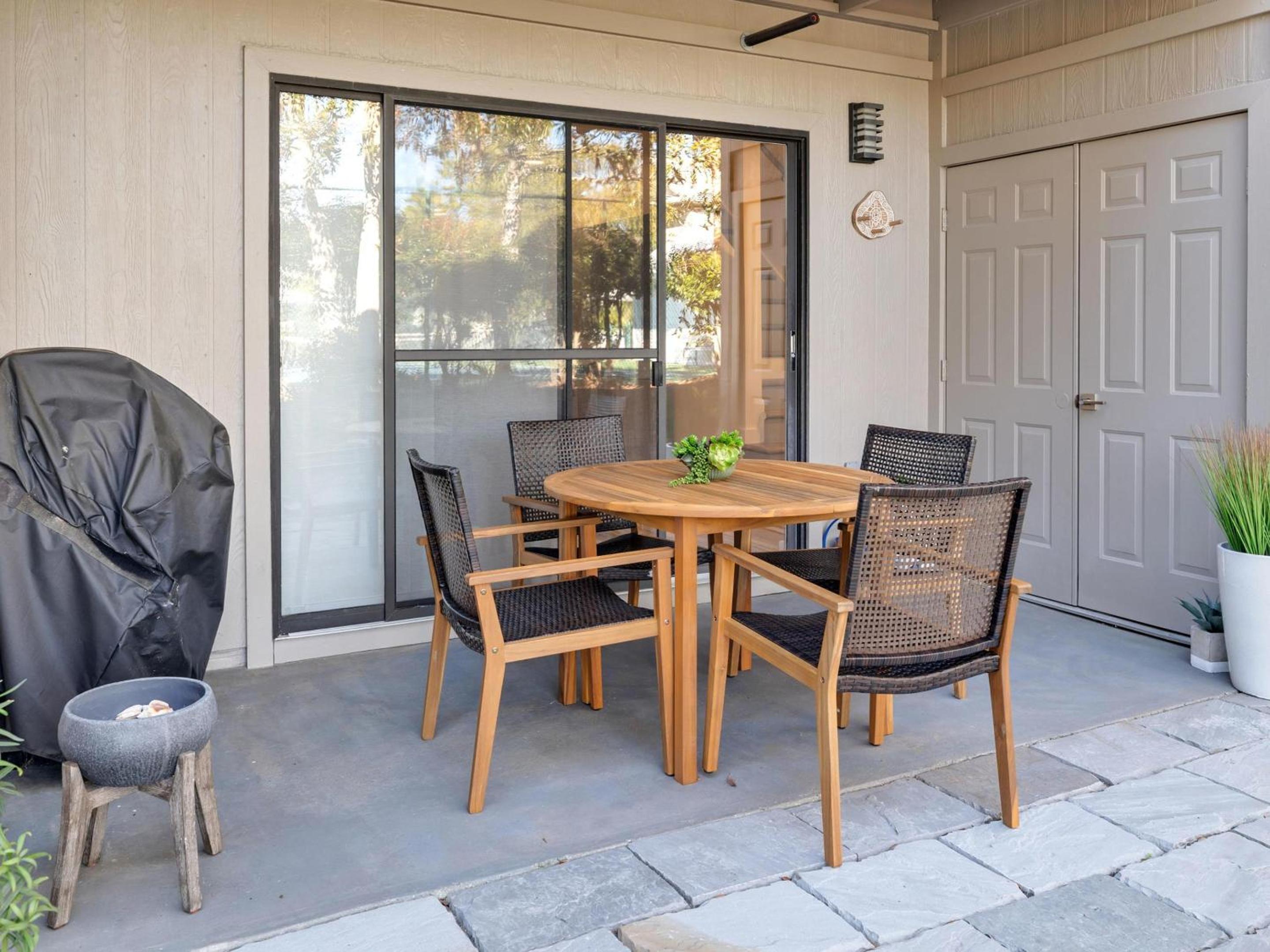 Cassine Gardens #270 - The Getaway