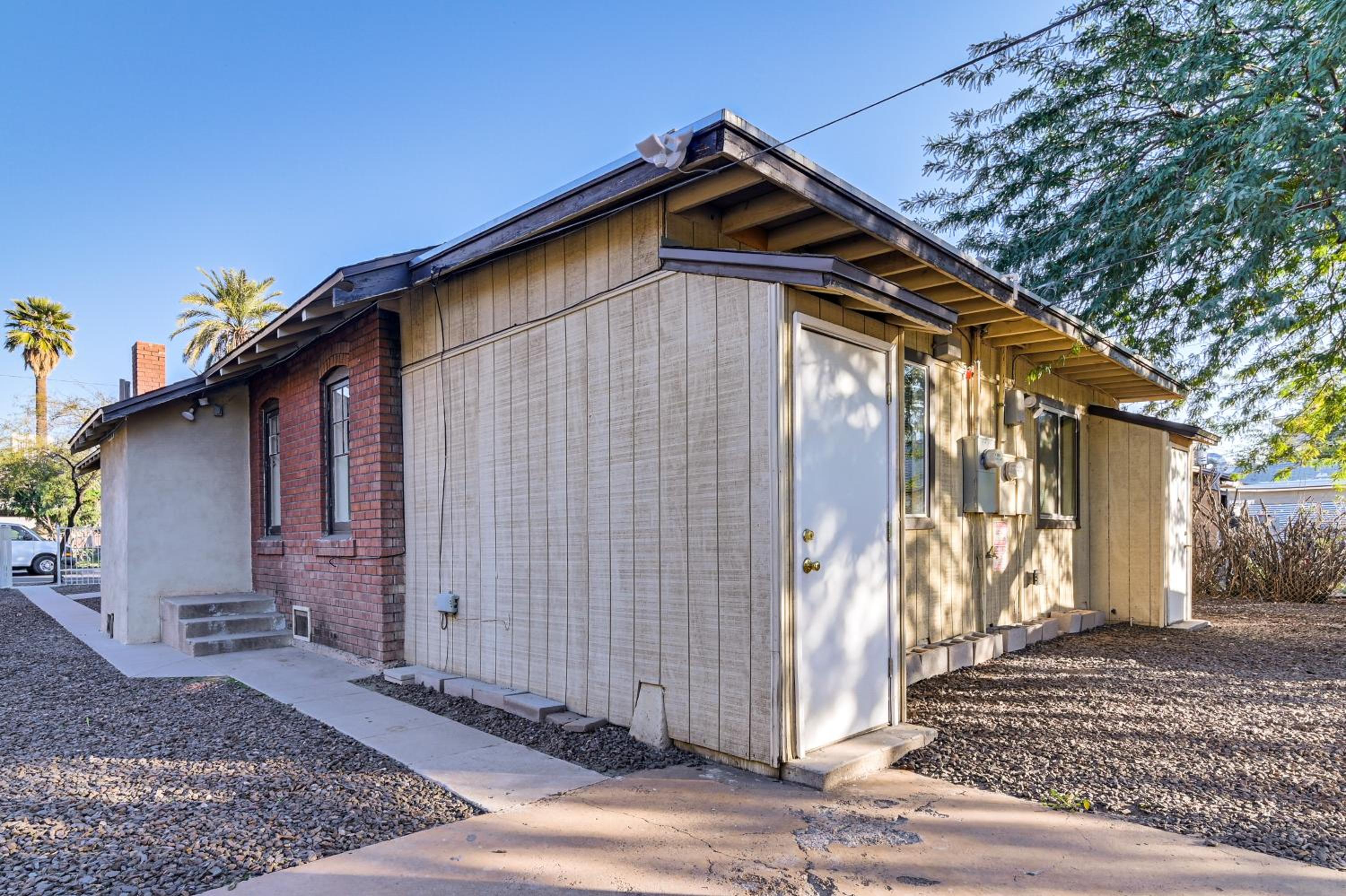 Walkable Haven 1 Mi to Dtwn Phoenix and Chase Field!