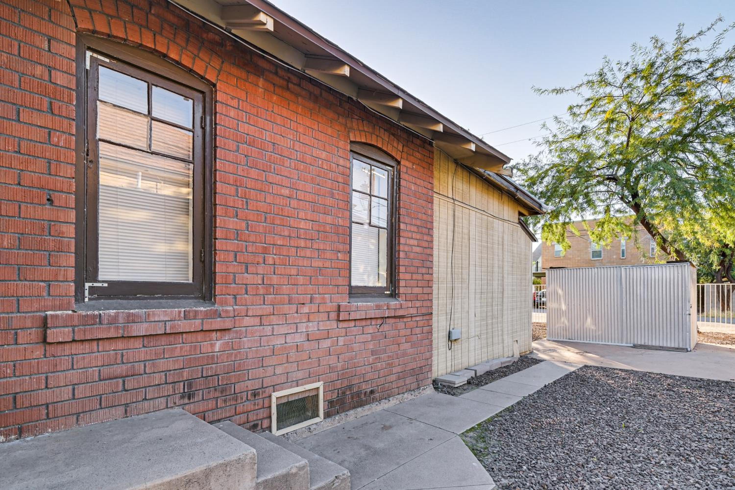Walkable Haven 1 Mi to Dtwn Phoenix and Chase Field!
