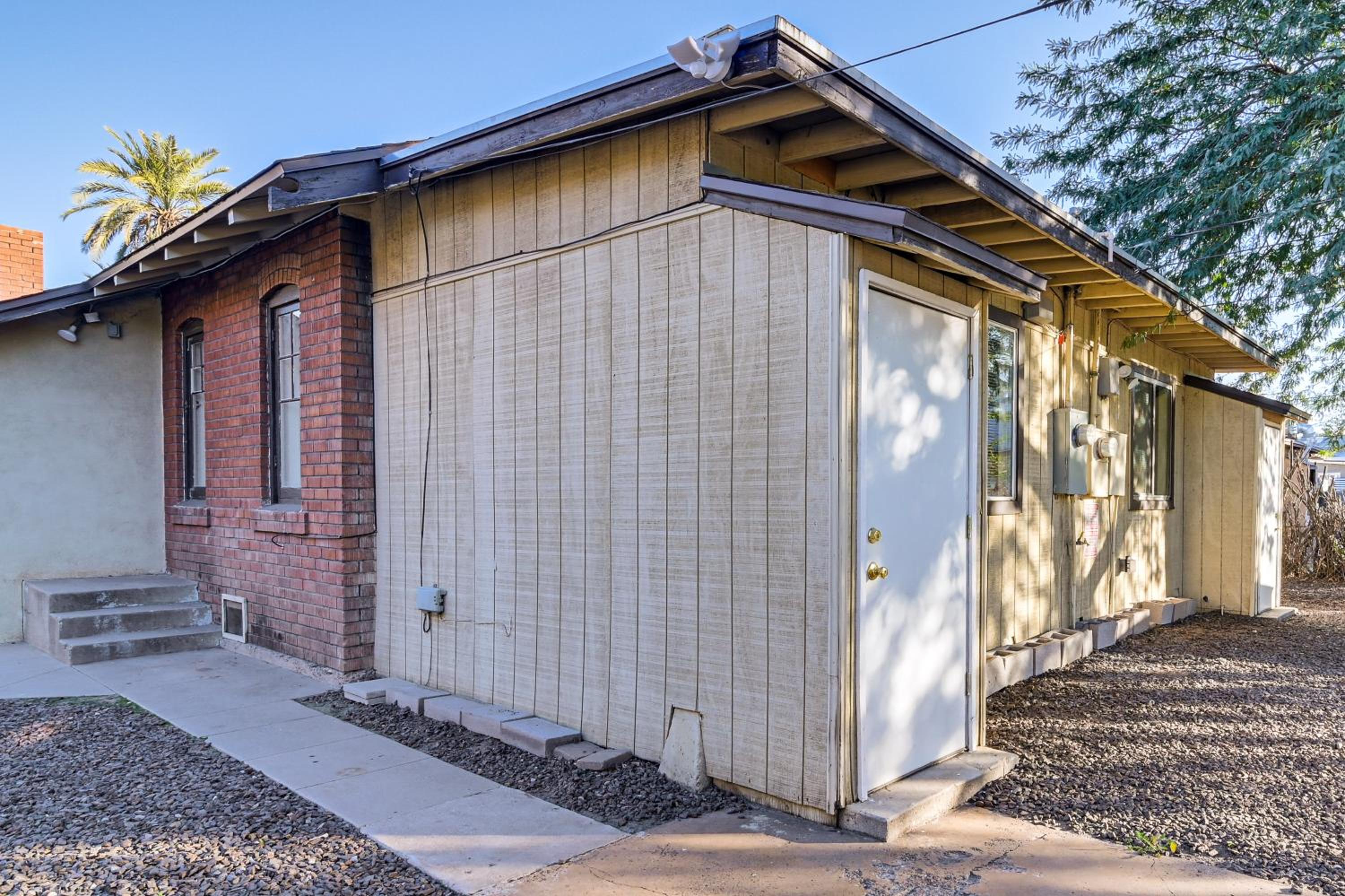 Walkable Haven 1 Mi to Dtwn Phoenix and Chase Field!