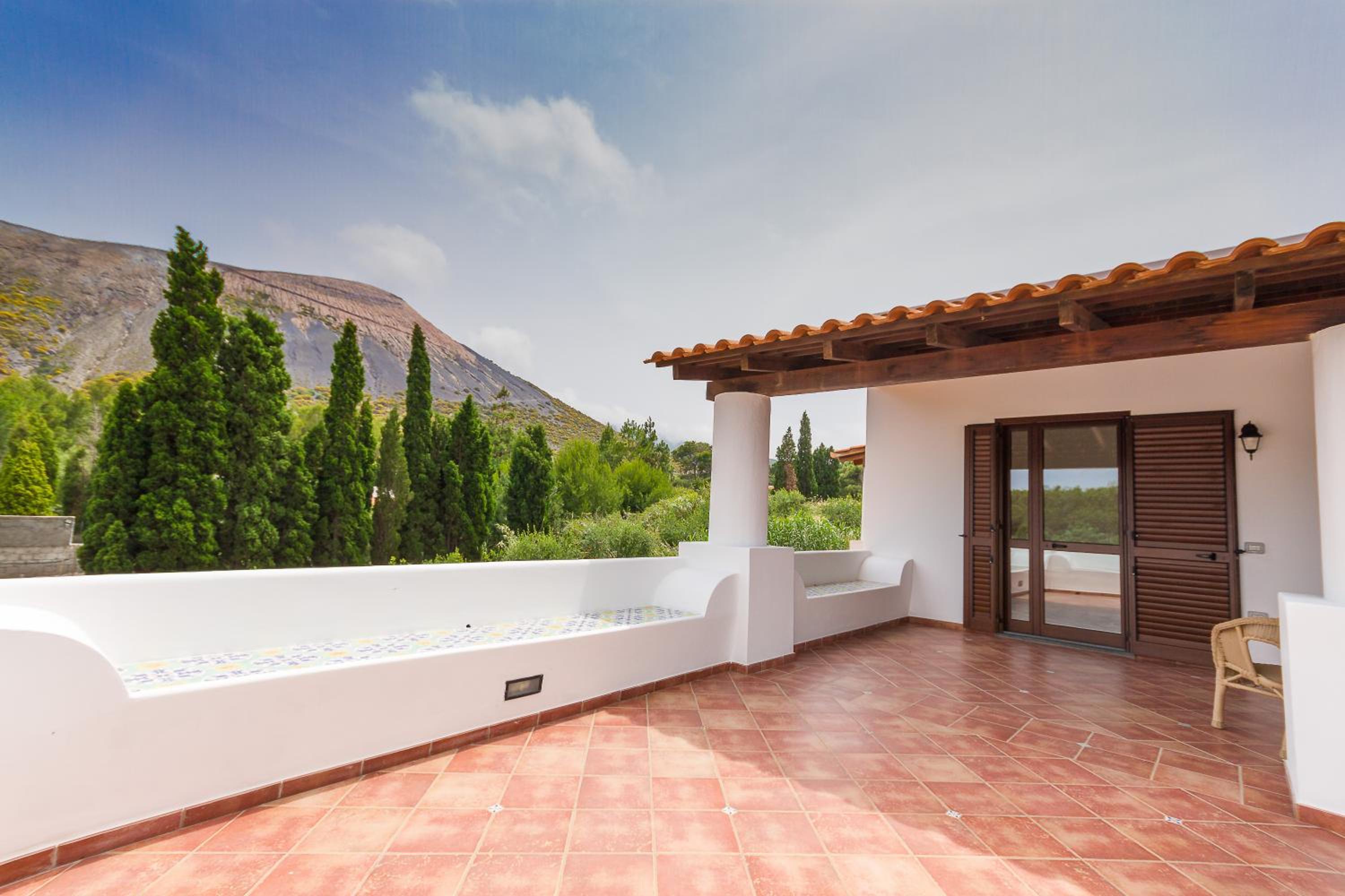 Vulcano Vacations - Casa Schmidt - Property Image 3