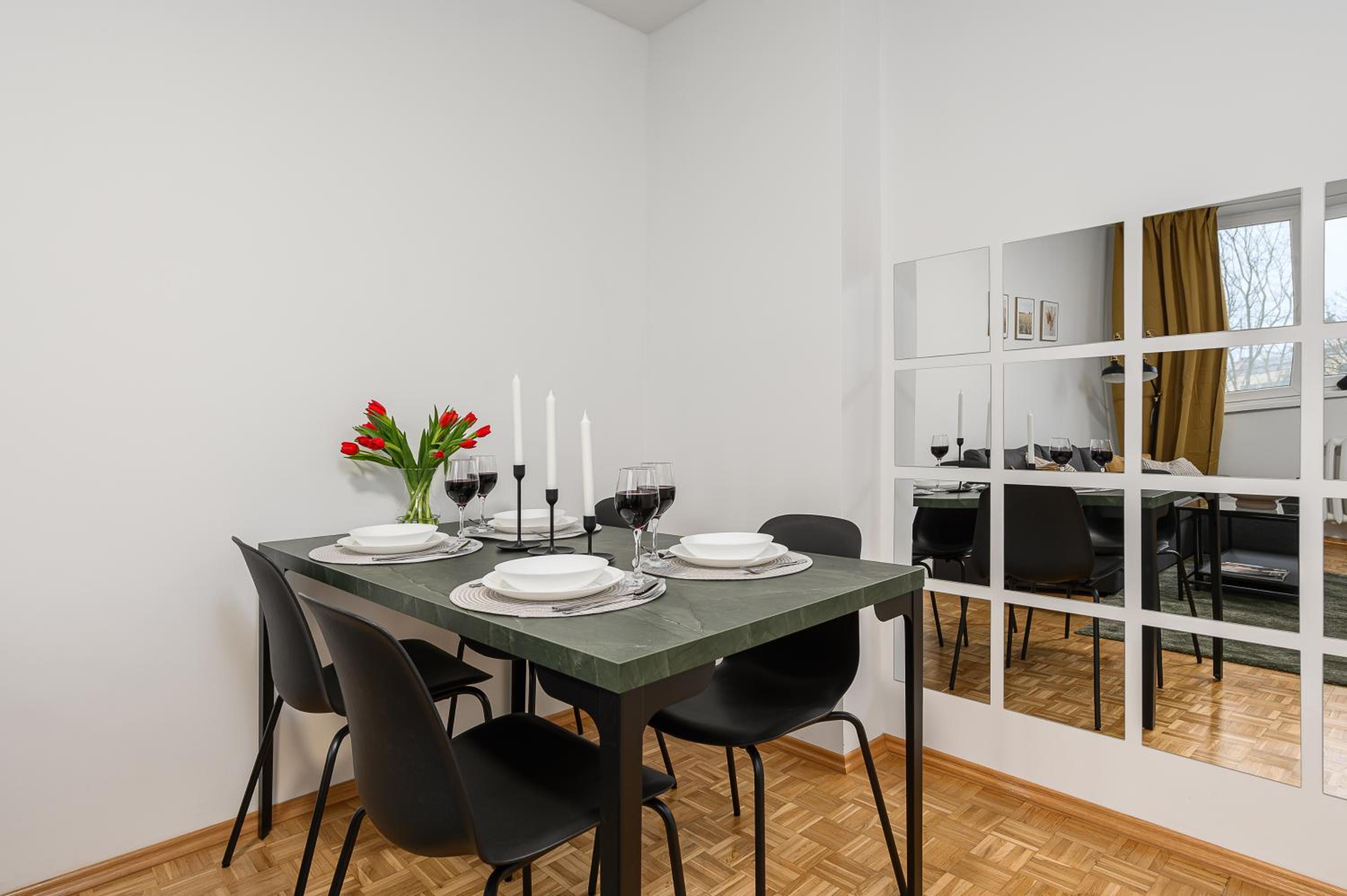 Lumina bright apartment near Łazienki Królewskie