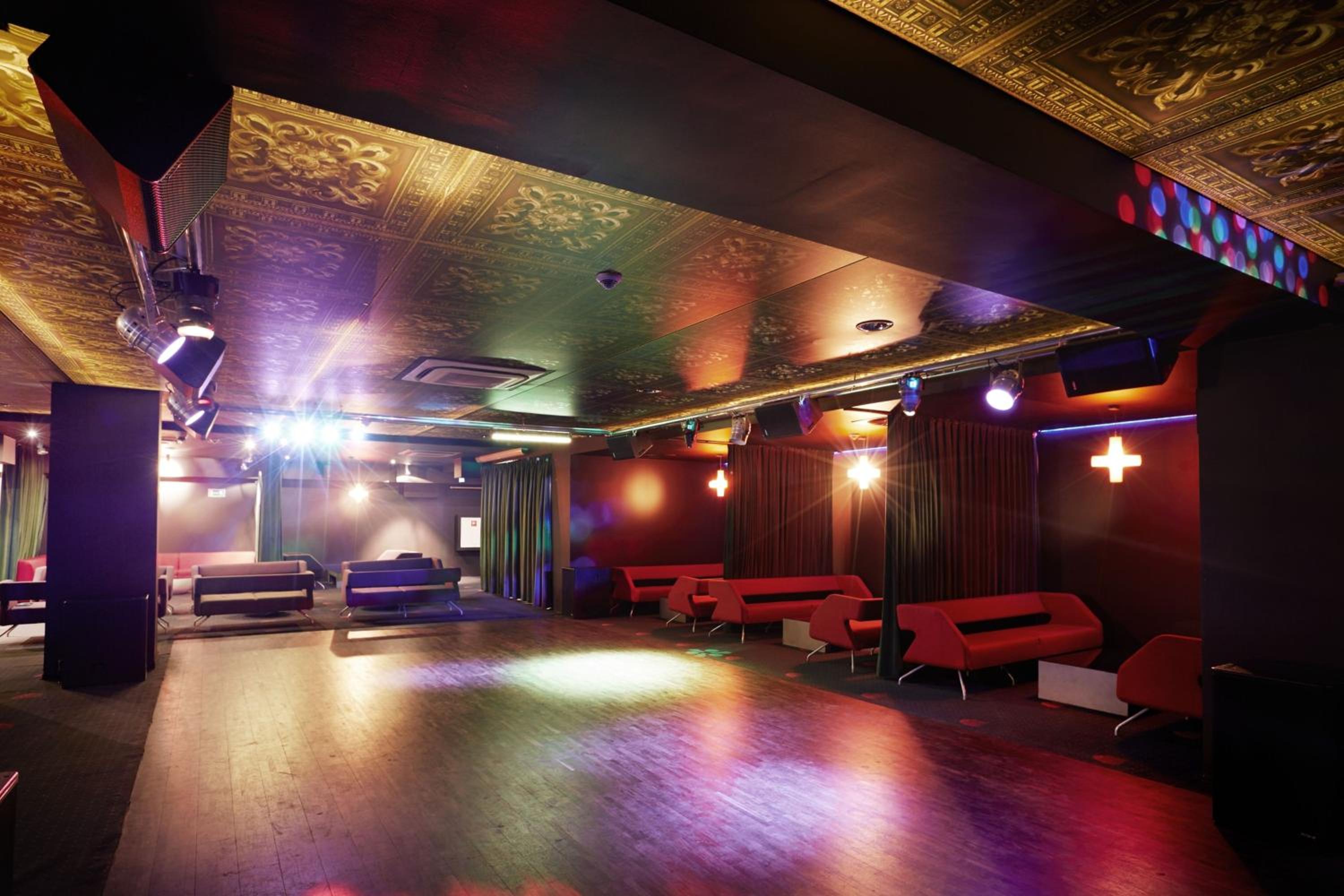 lounge