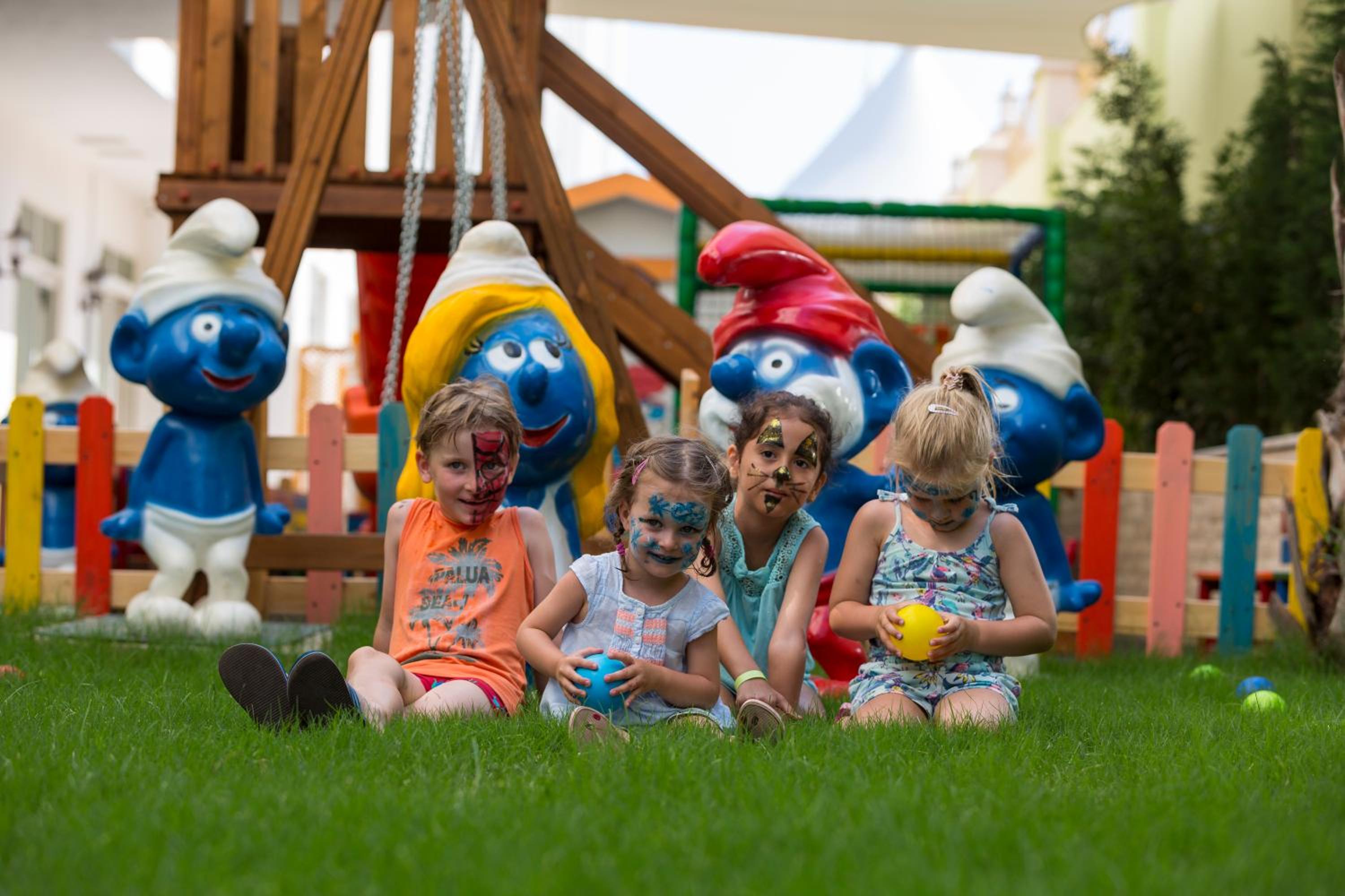 Side Royal Palace - Image 6