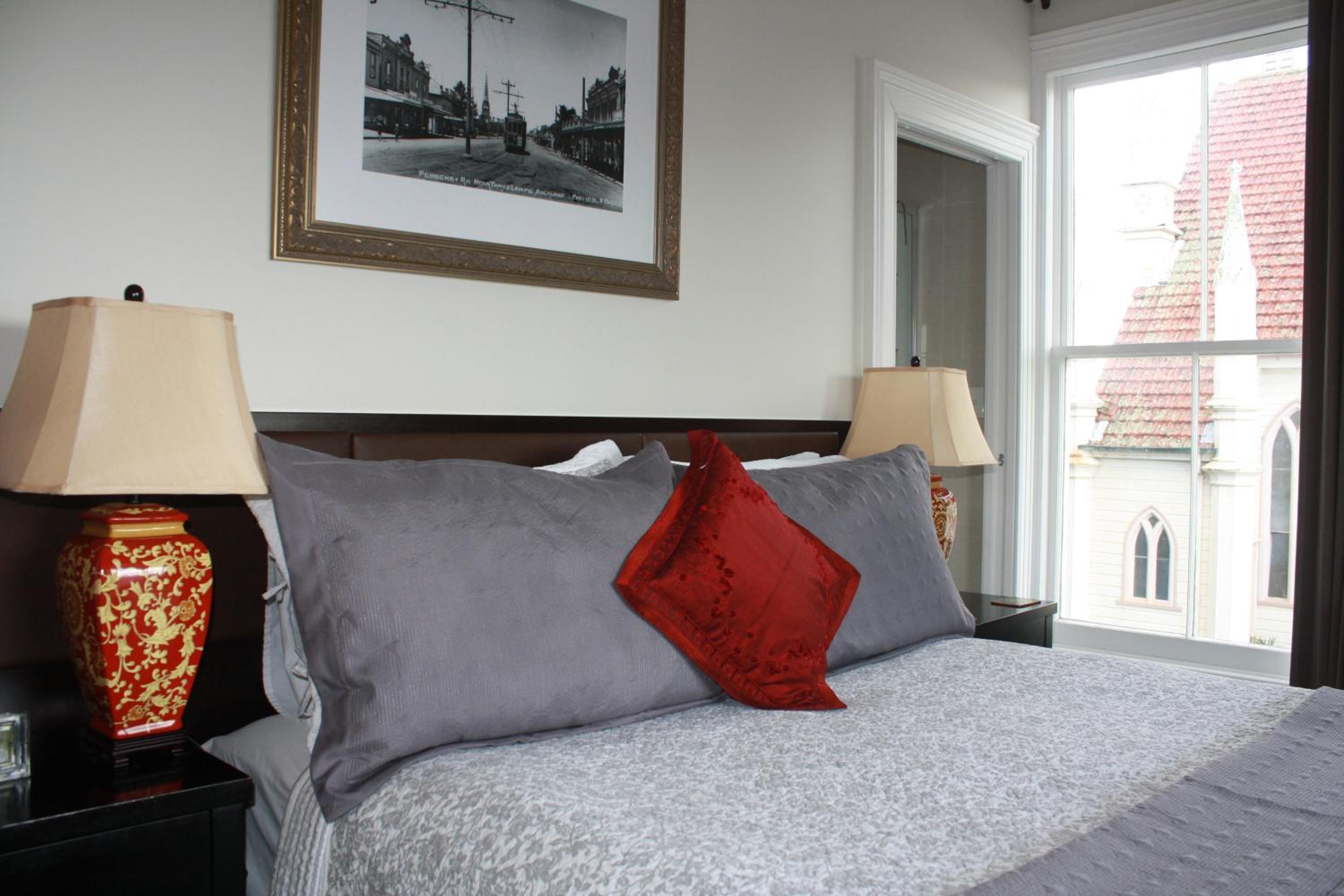 Ponsonby Manor