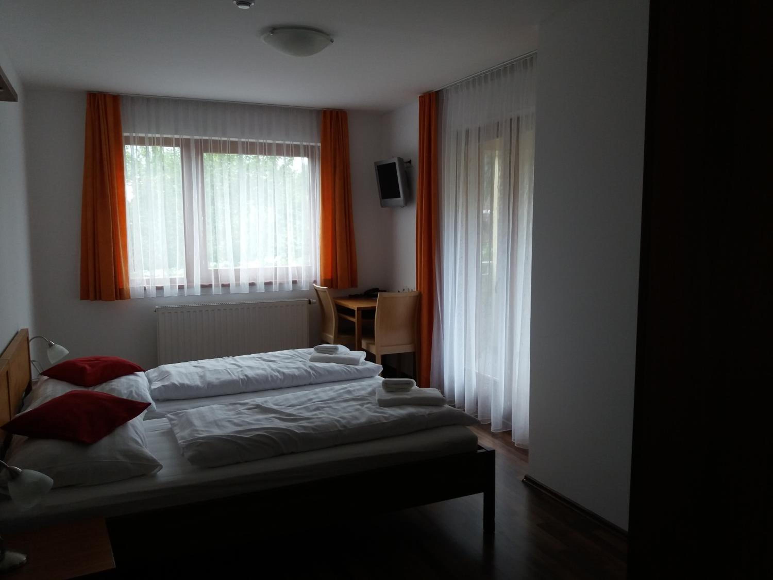 Photo 38