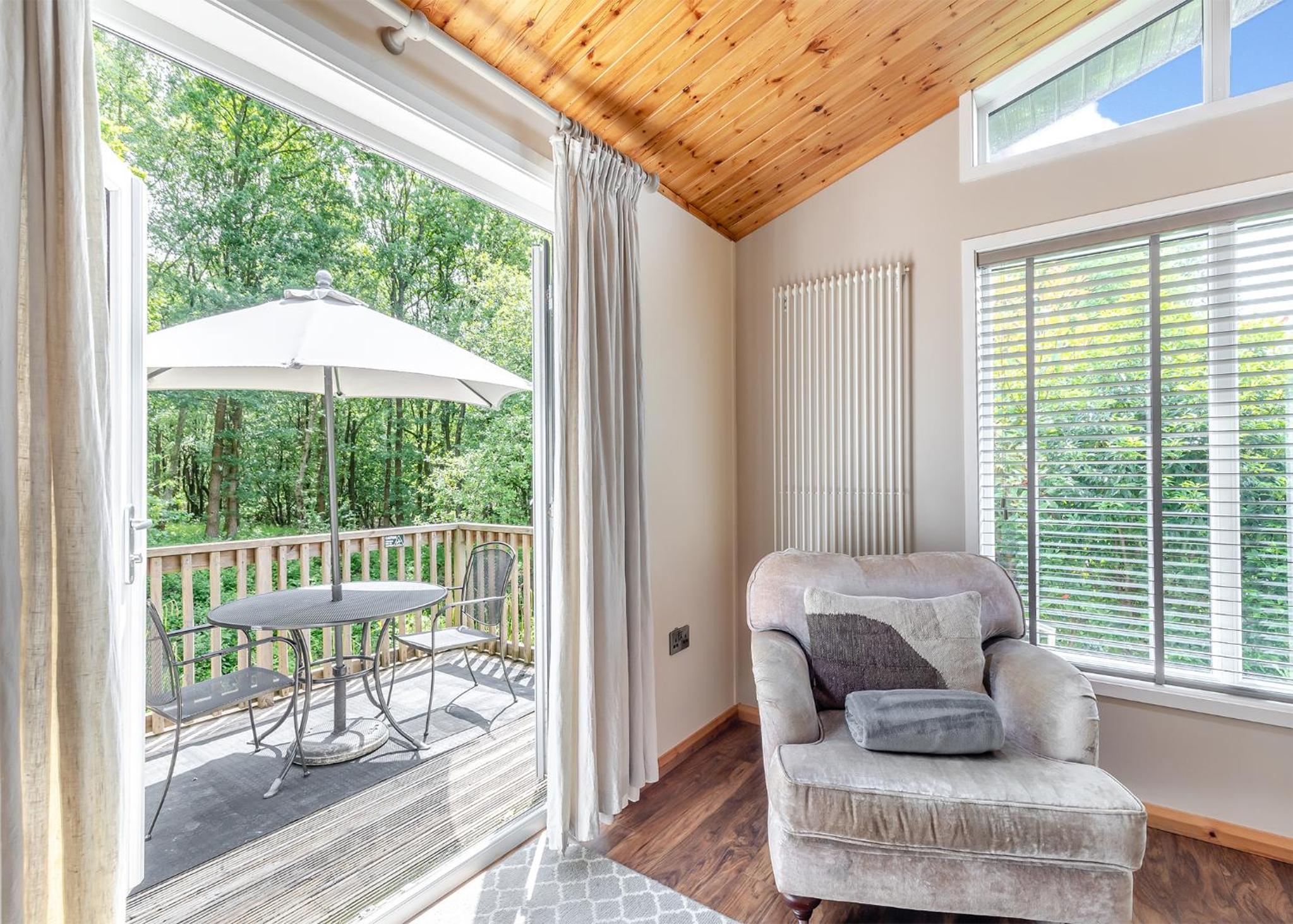 Charlesworth Lodges