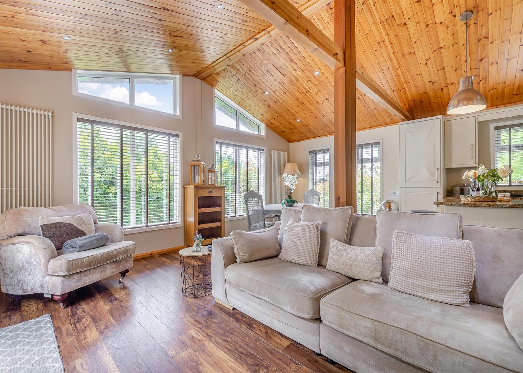 Charlesworth Lodges