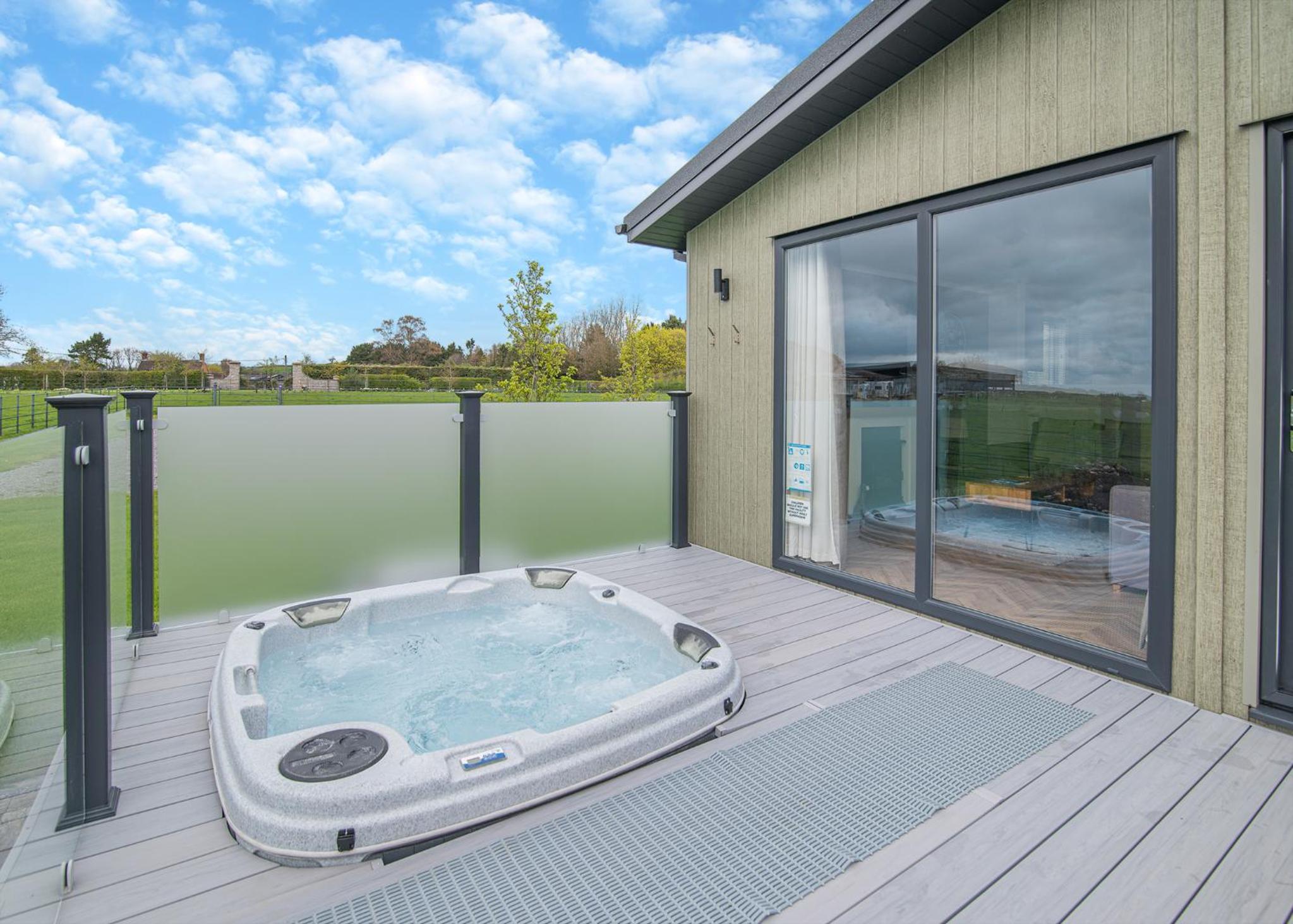 Midsomer Lodges