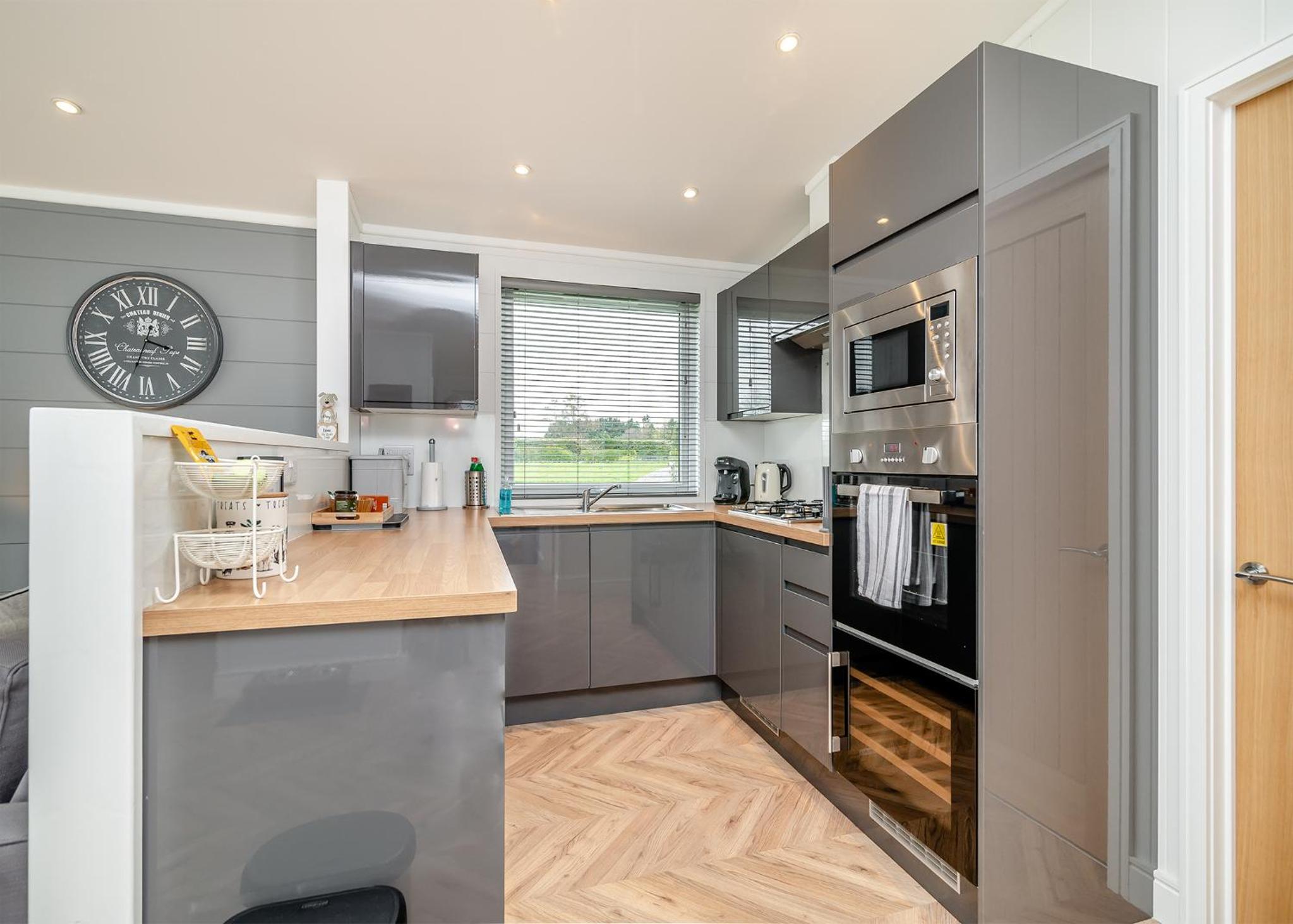 Midsomer Lodges