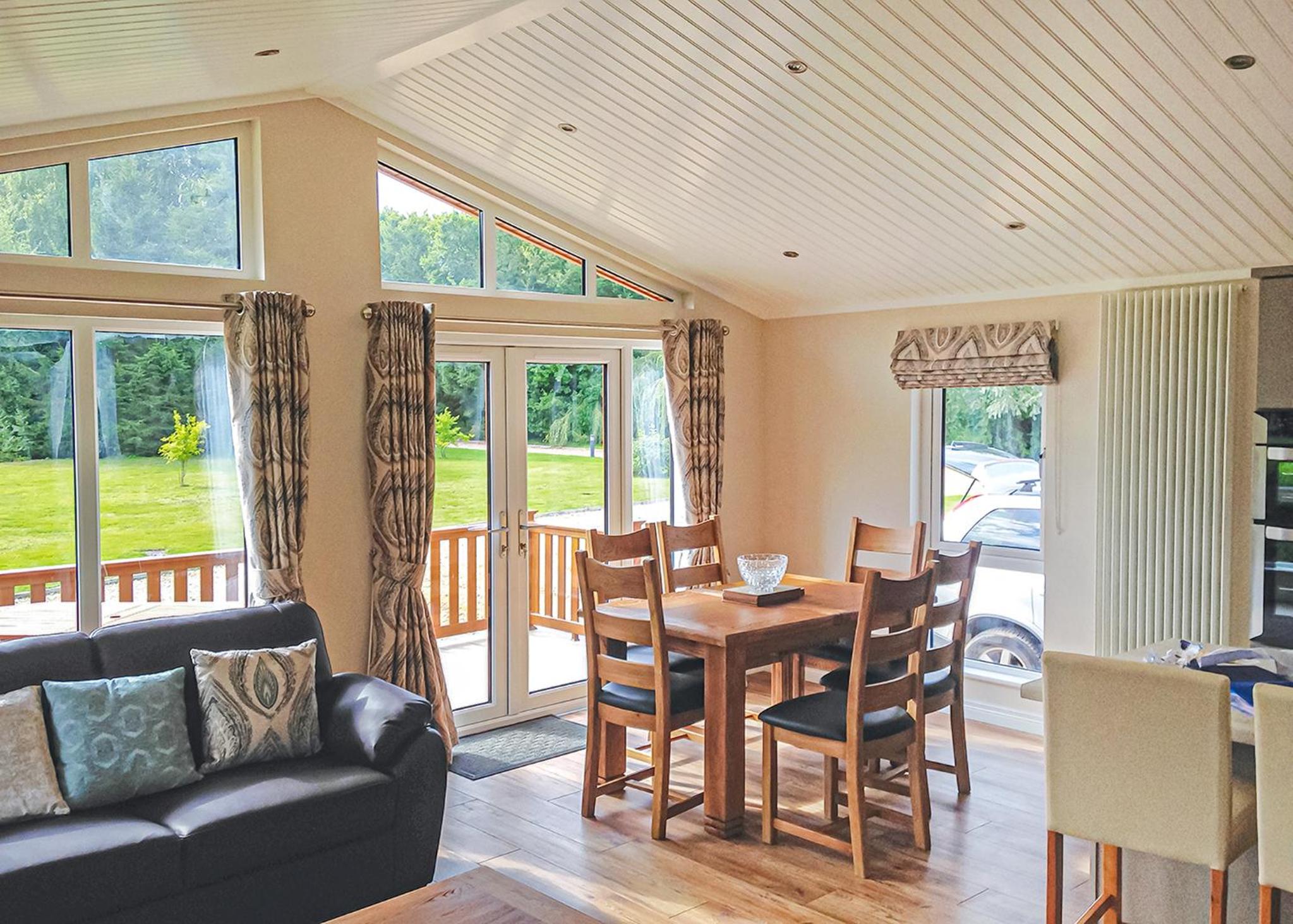 Langmere Lakes Lodges view 4