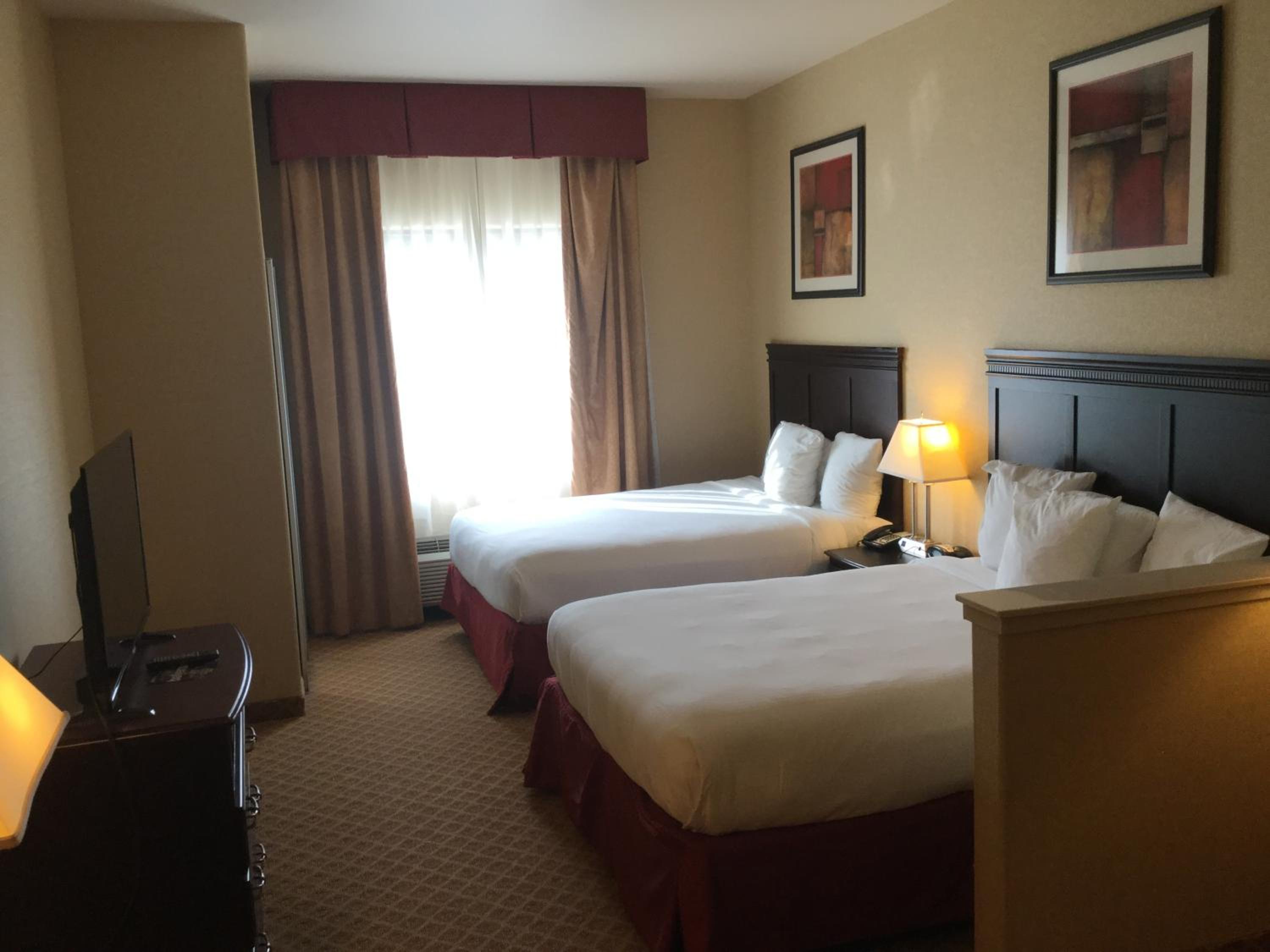 Longview Vacations - Holiday Inn Express Suites Longview South I-20, an IHG Hotel - Property Image 28