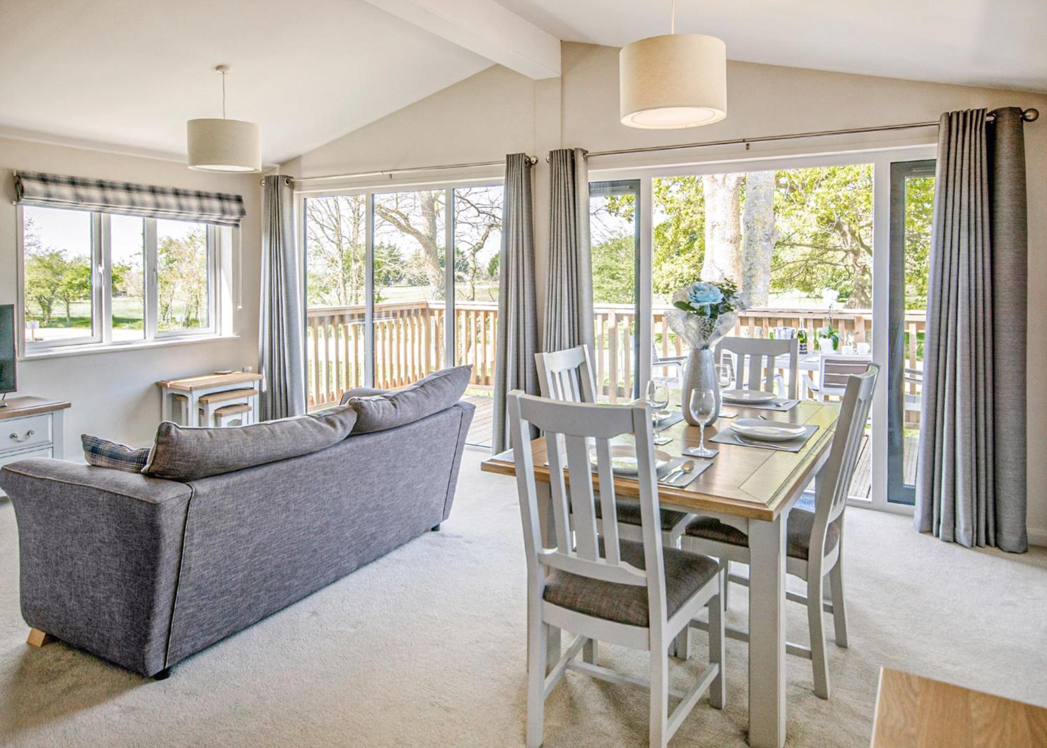 Hawthorn Glen Lodges