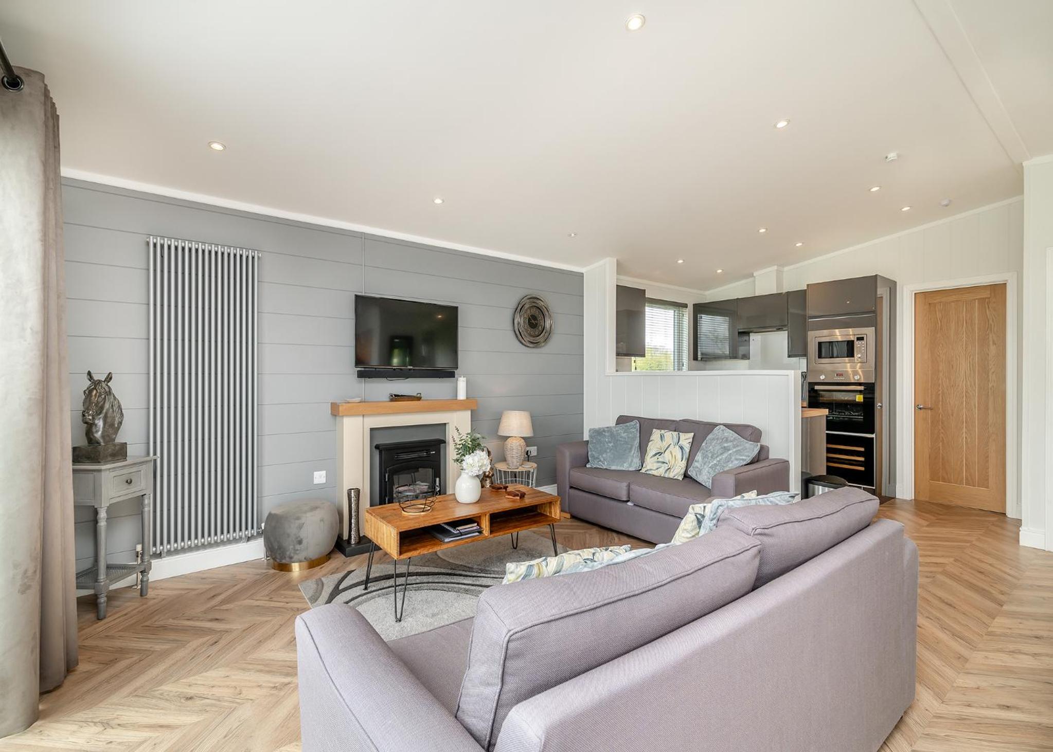 Midsomer Lodges