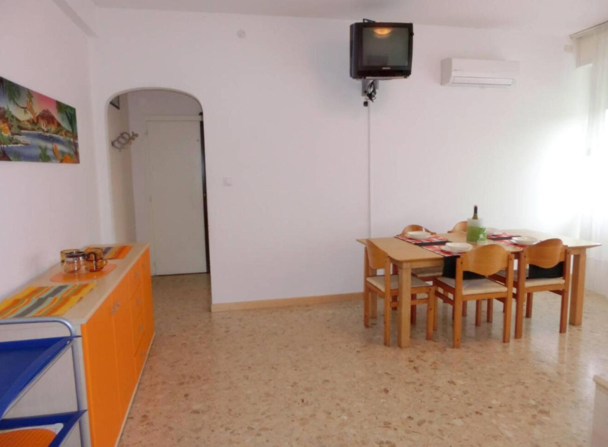 City center apartment walk to sea