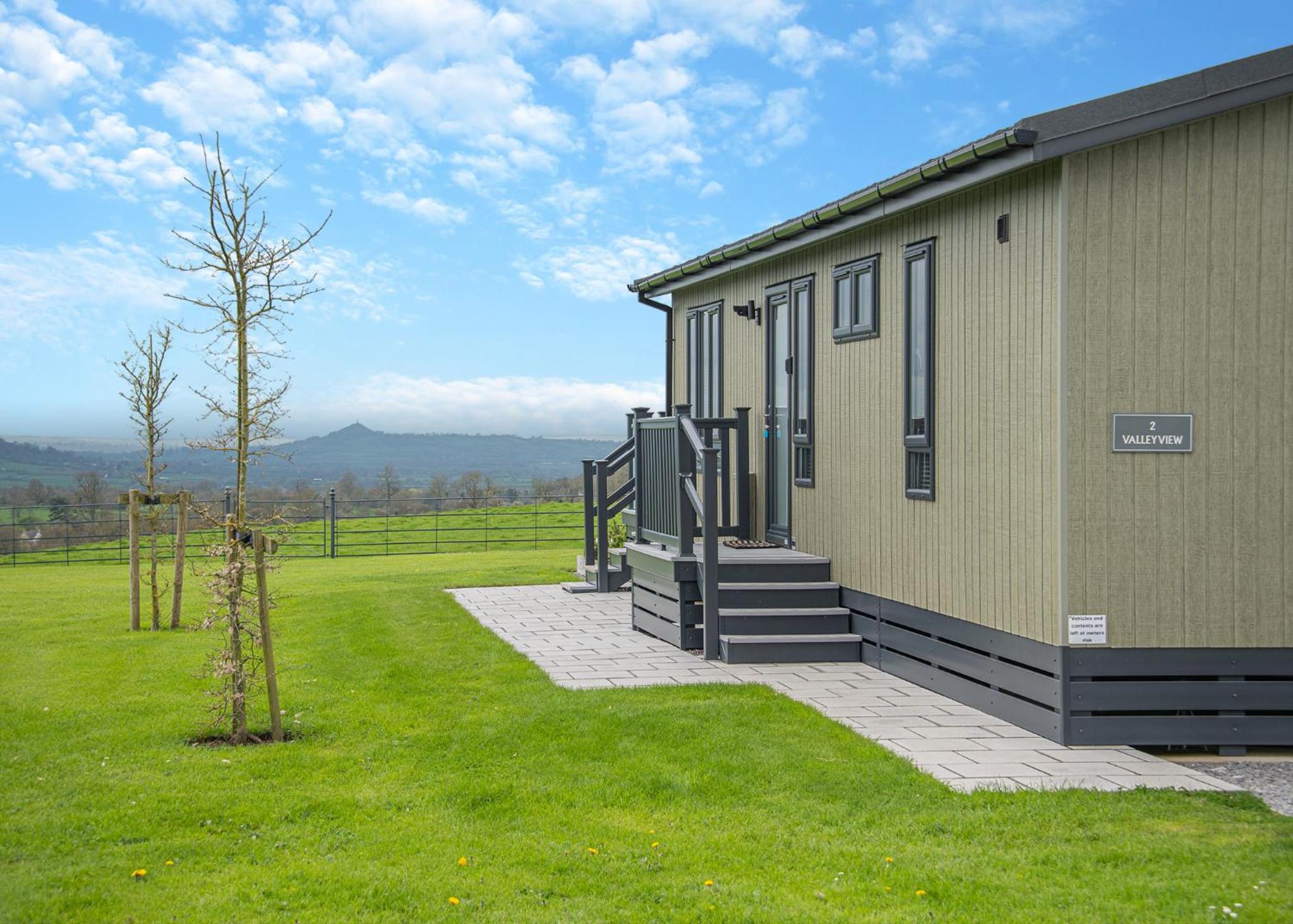 Midsomer Lodges