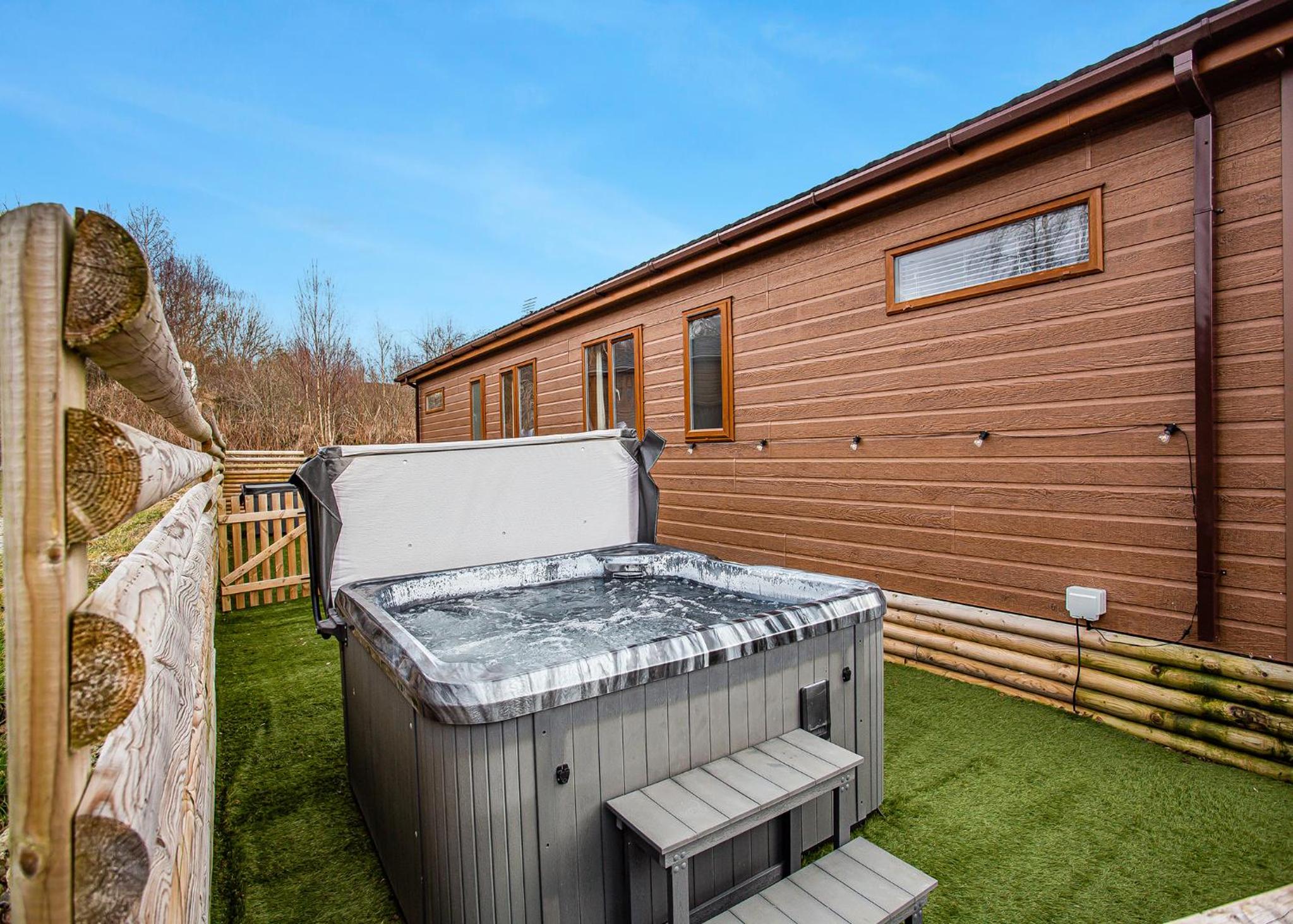 Castlewood Lodges