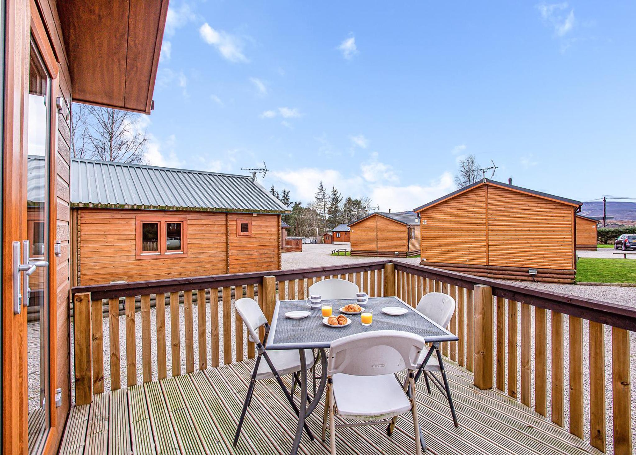 Castlewood Lodges