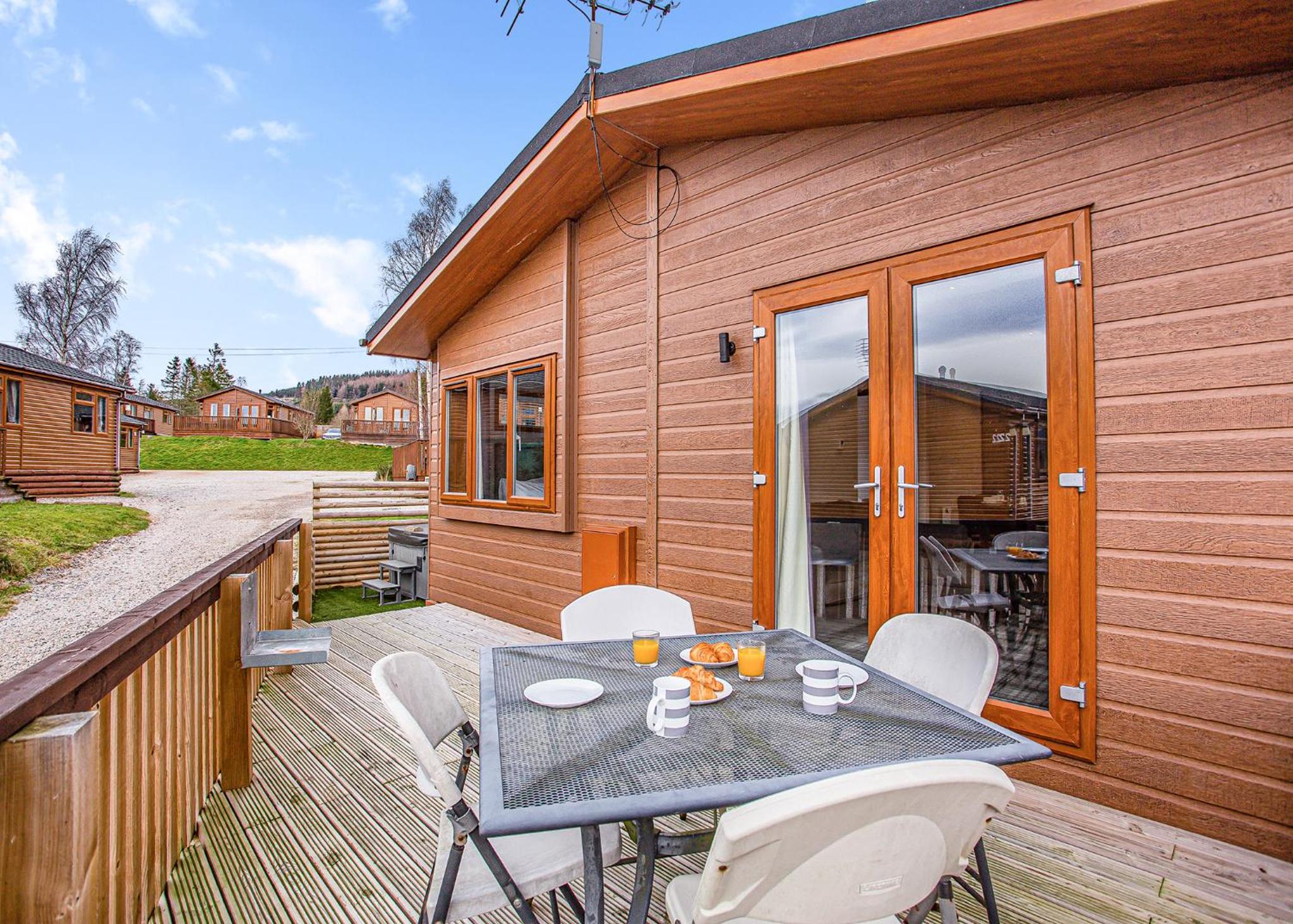 Castlewood Lodges