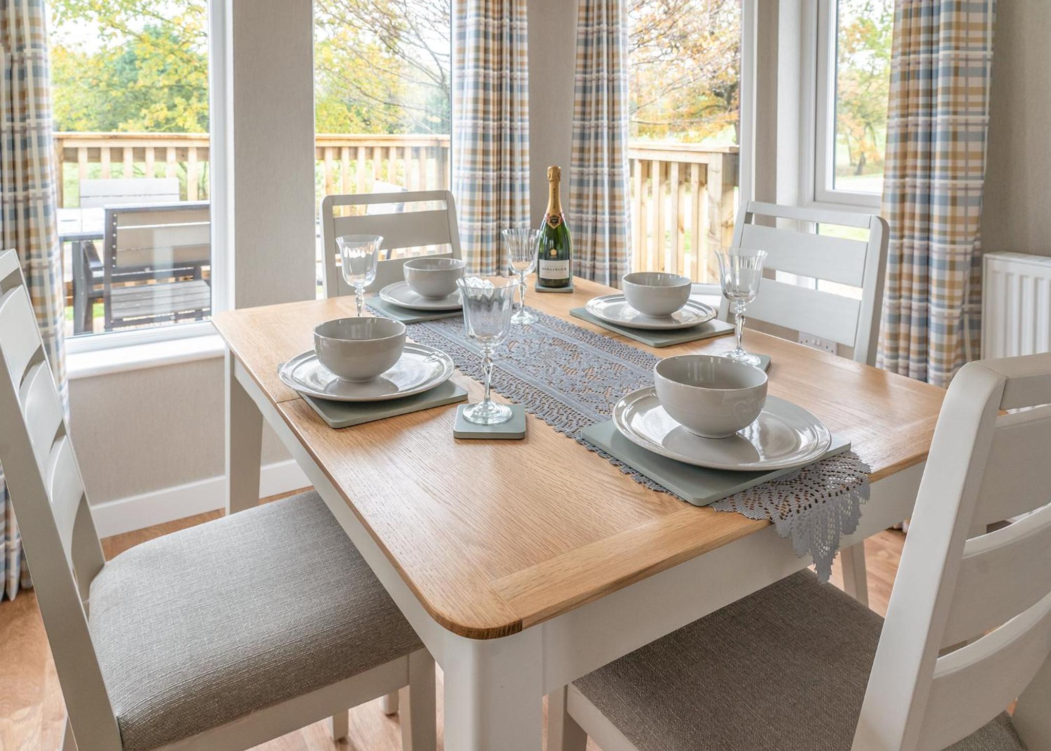 Hawthorn Glen Lodges
