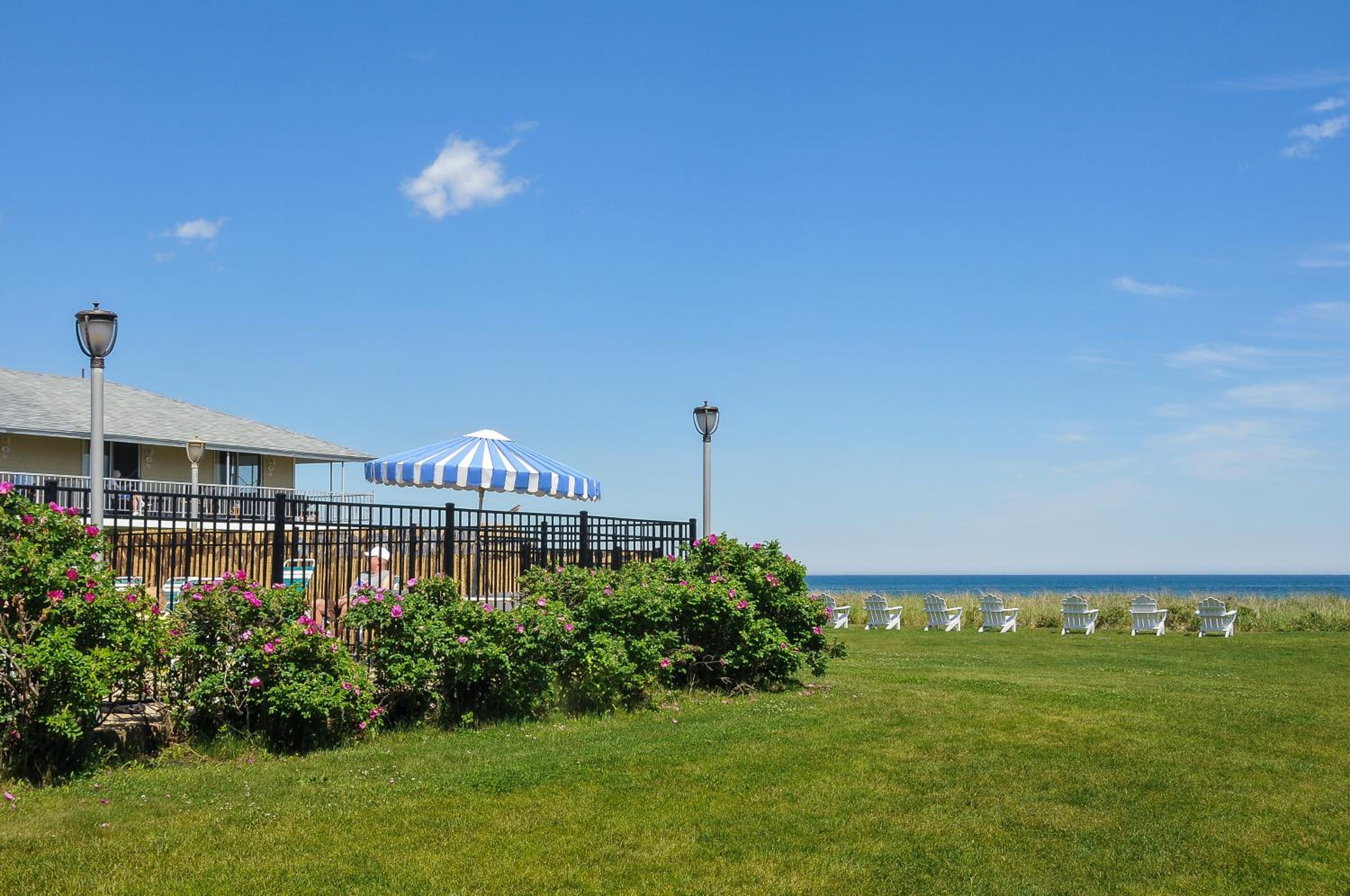 Friendship Oceanfront Suites