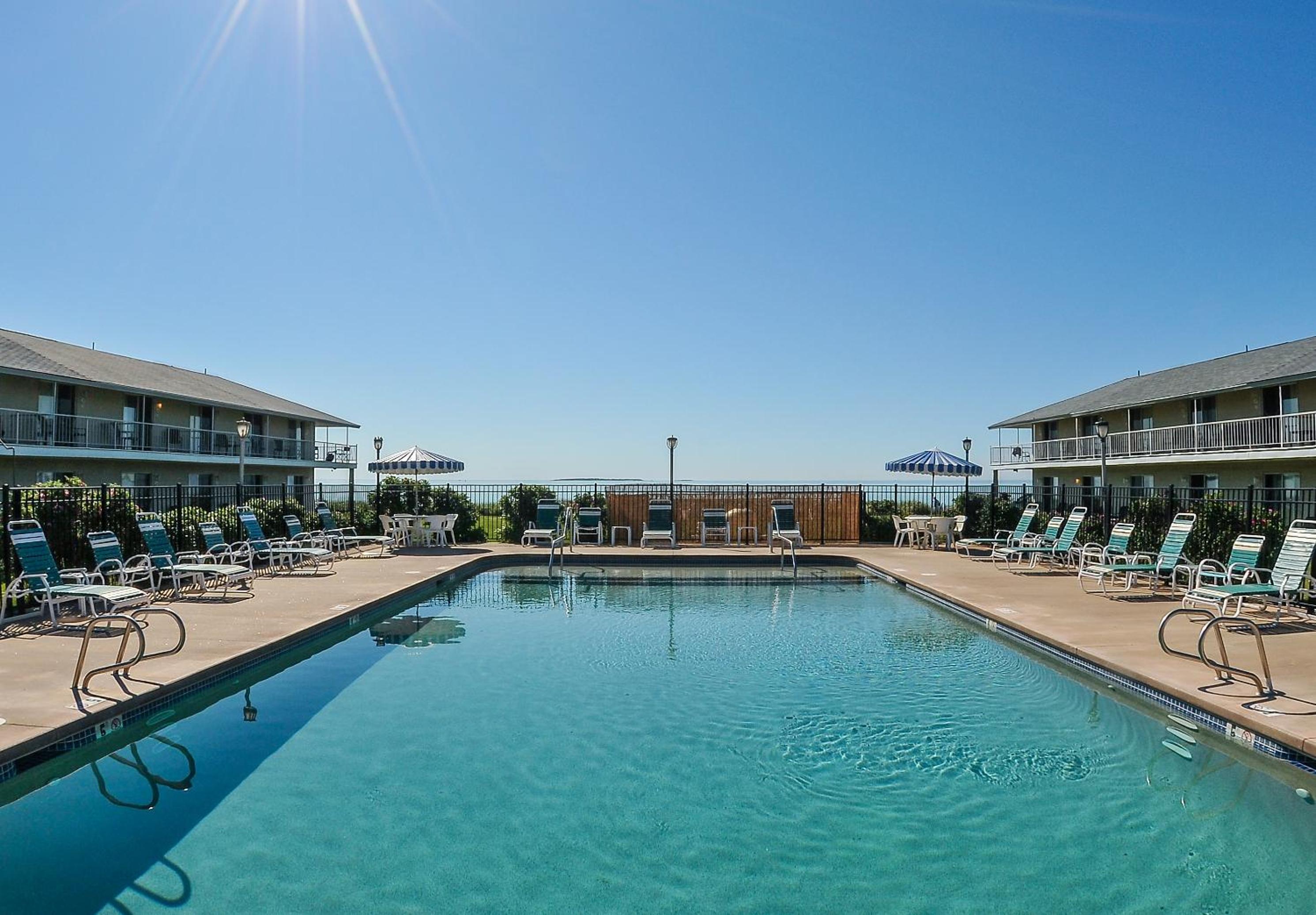 Friendship Oceanfront Suites