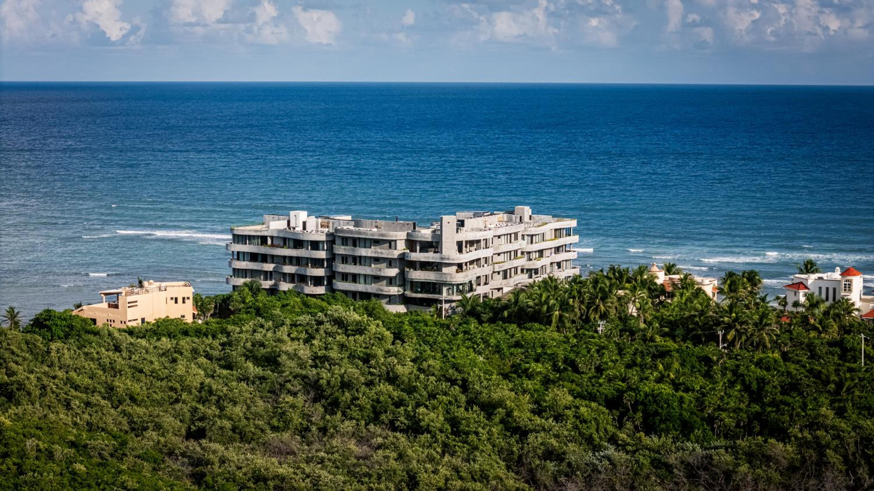 BT Homes - Confort & Naturaleza - Piscina con Vistas al Mar